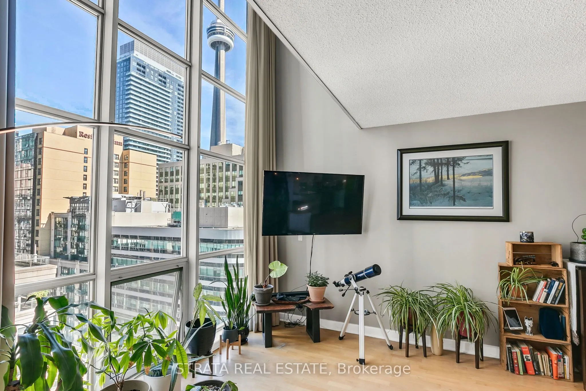 36 Blue Jays Way, #1311