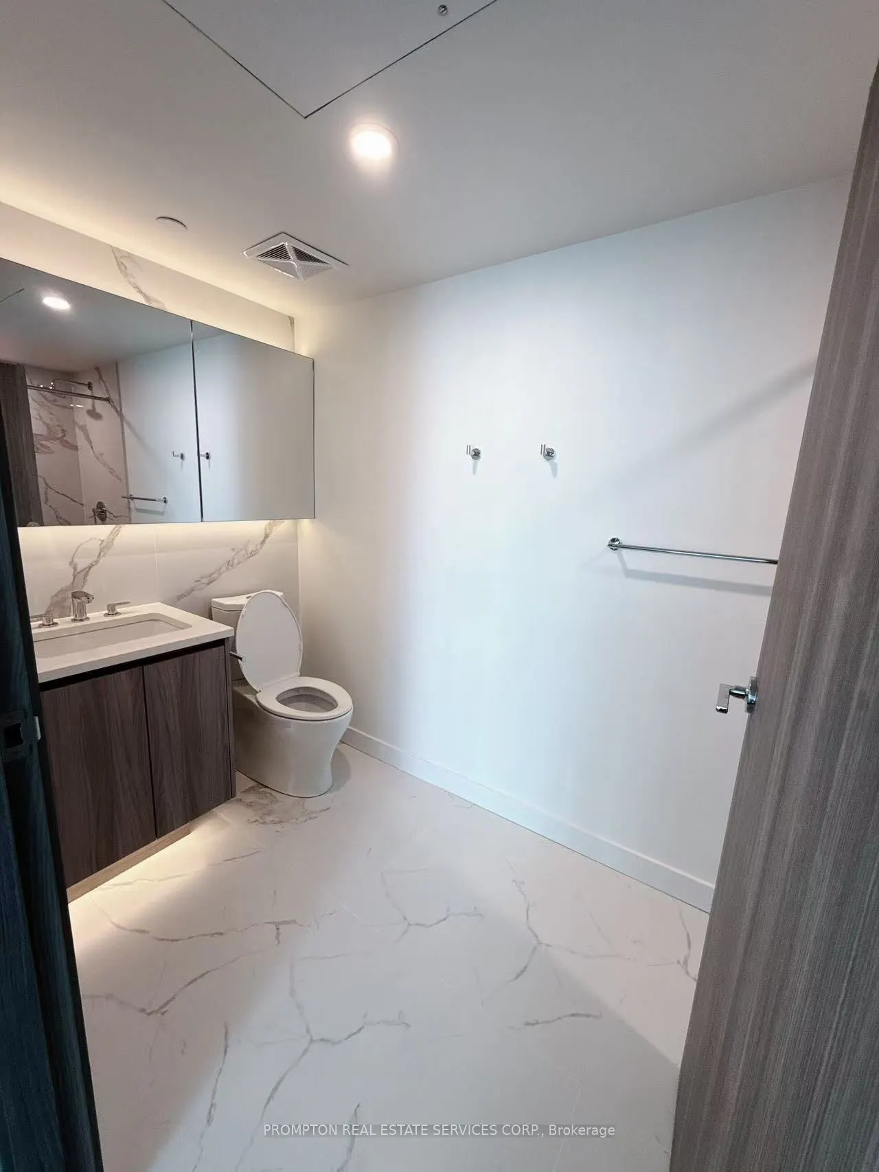 1 CONCORD CITYPLACE Way, #2605
