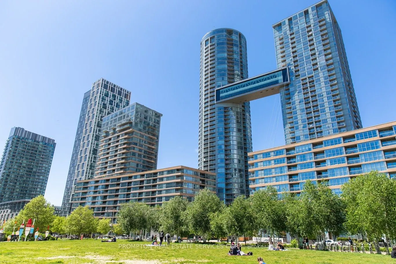 15 Iceboat Terrace, #3201