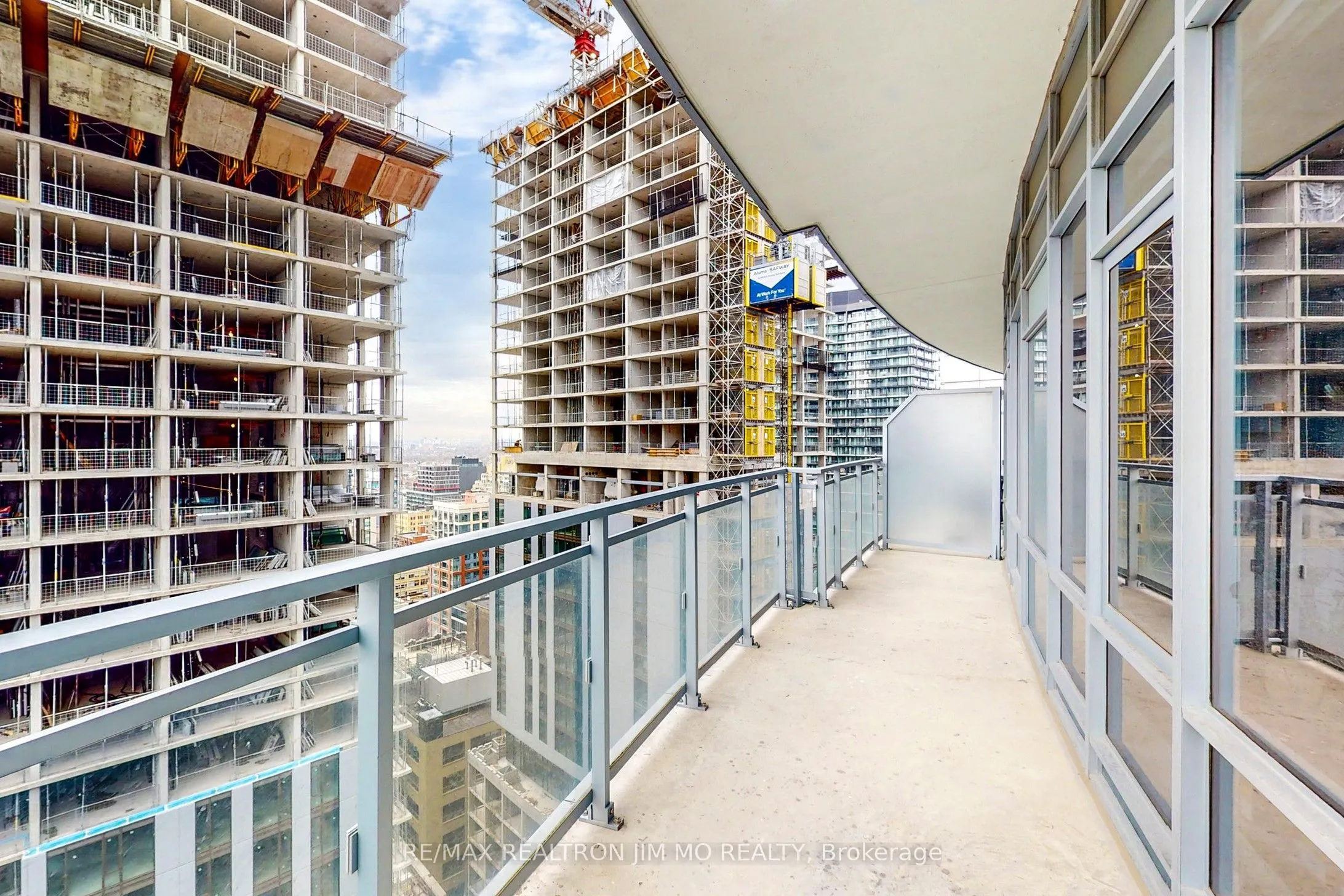 21 Widmer Street, #2411