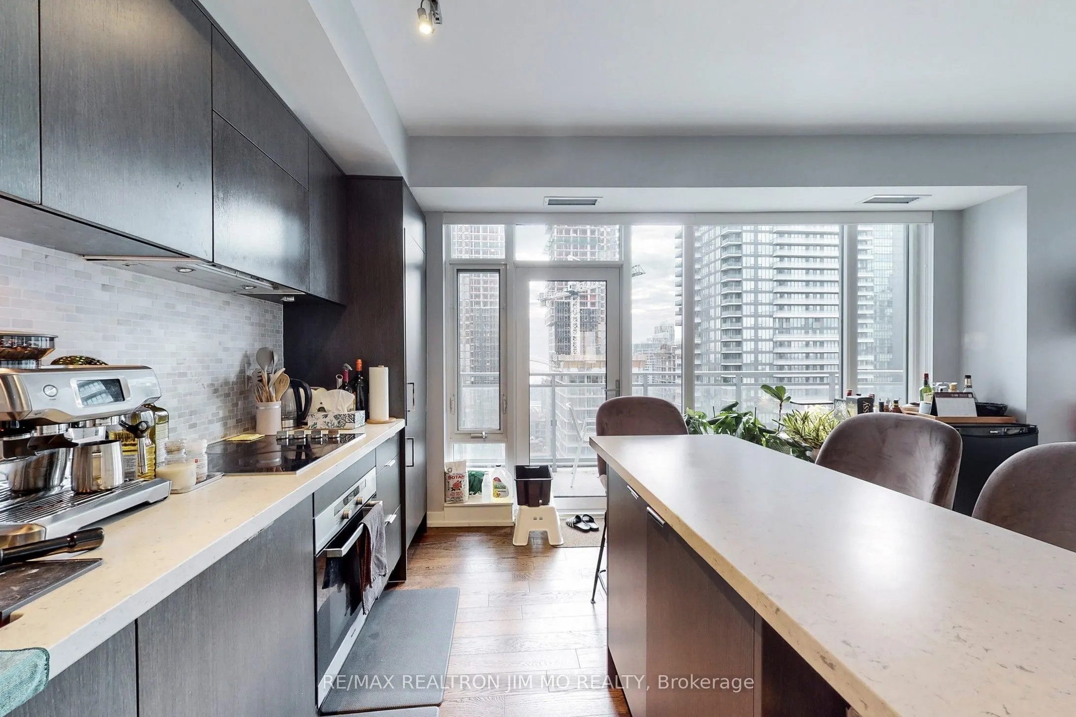 21 Widmer Street, #2411