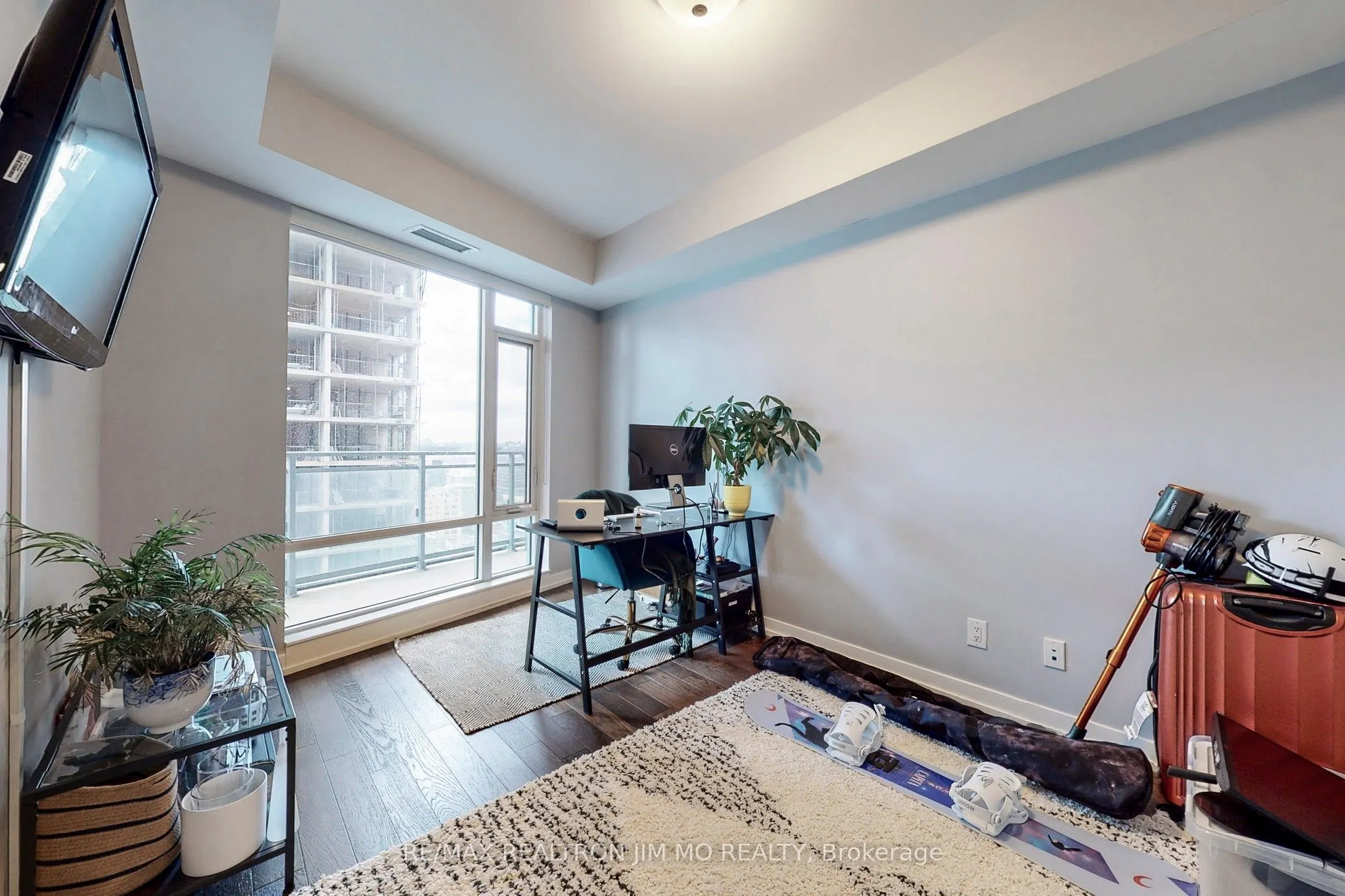 21 Widmer Street, #2411