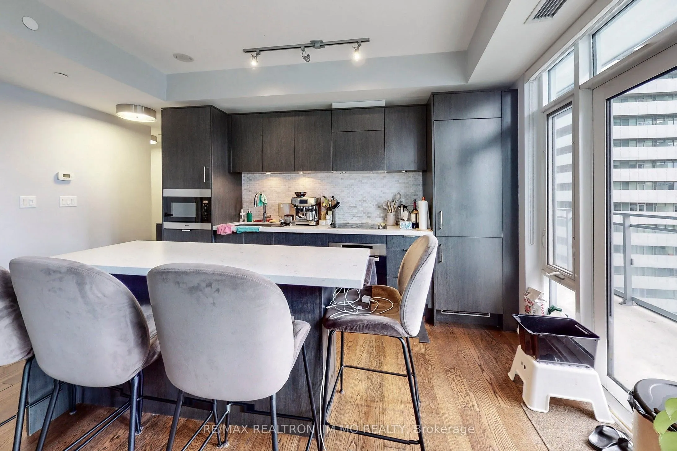 21 Widmer Street, #2411
