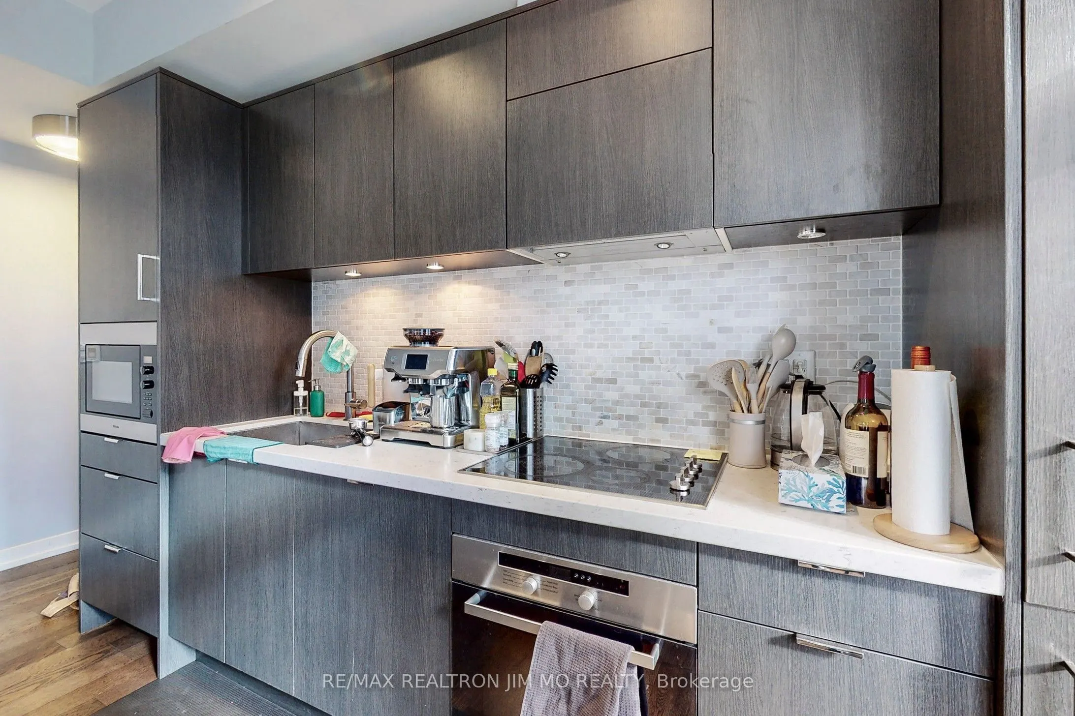 21 Widmer Street, #2411