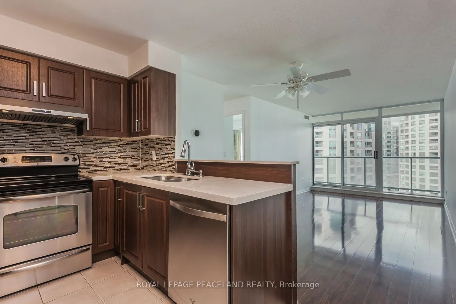 5500 Yonge Street, #1608