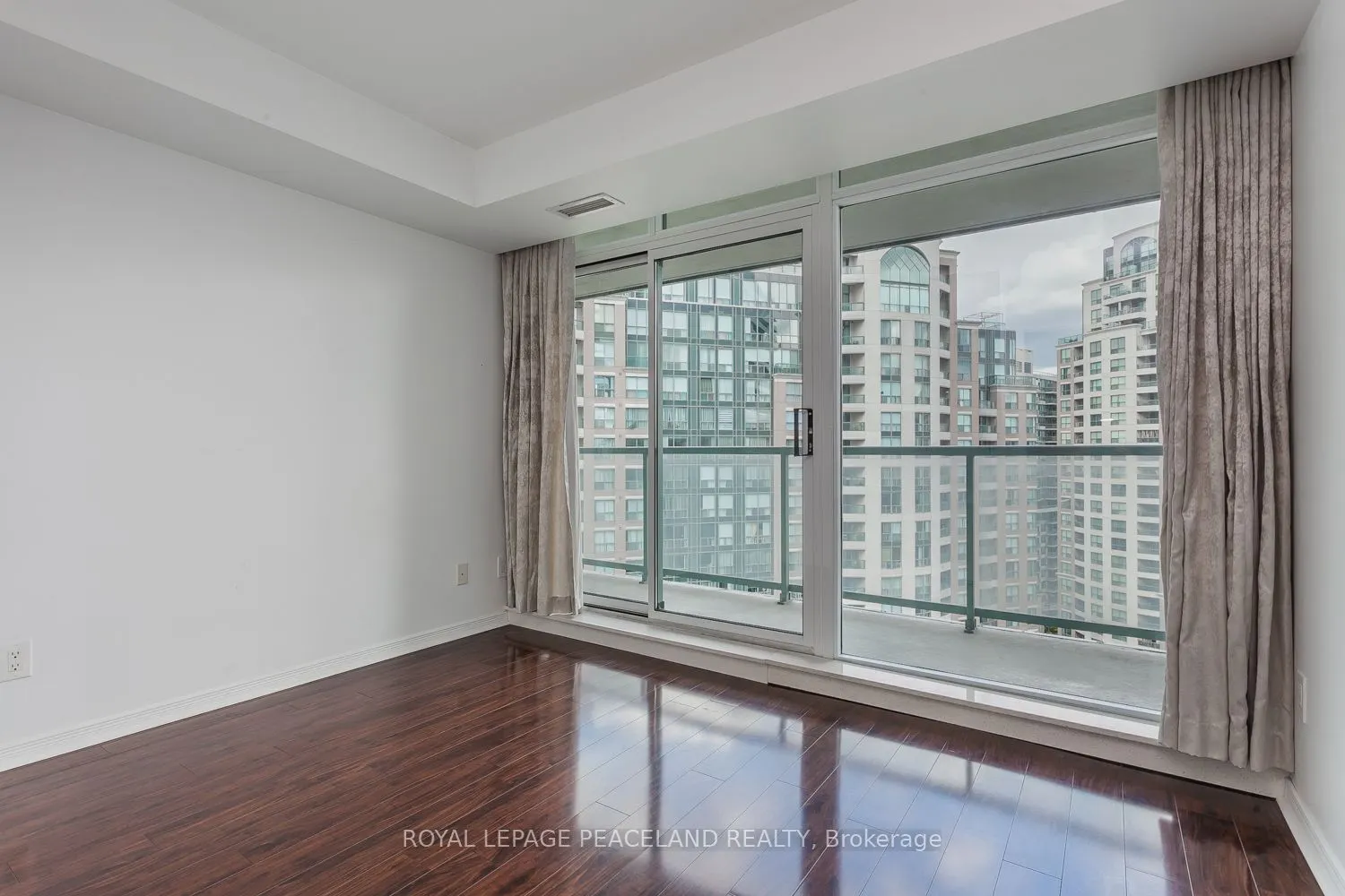 5500 Yonge Street, #1608