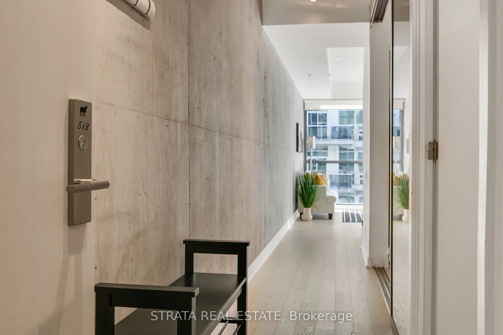 39 Brant Street, #512