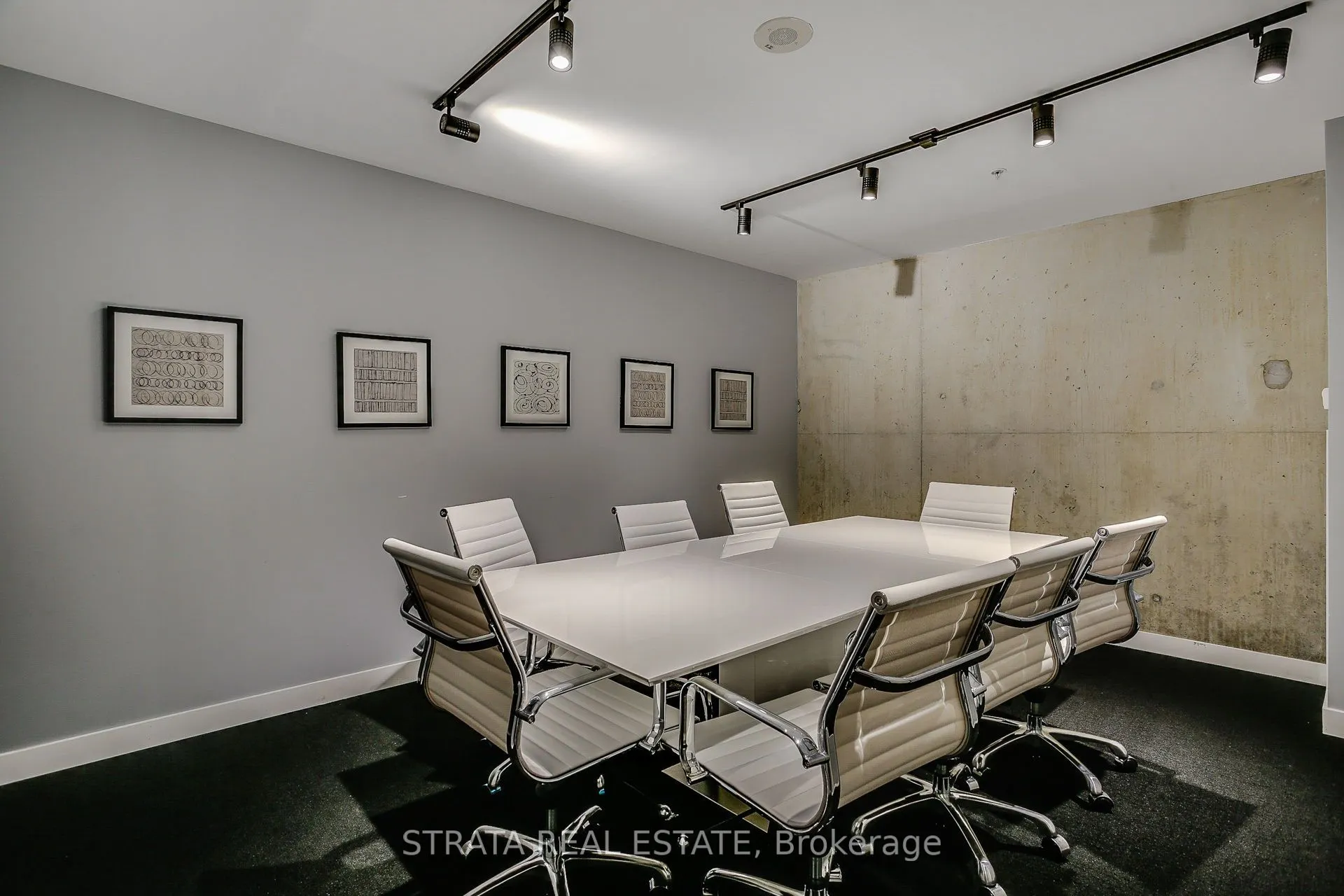 39 Brant Street, #512