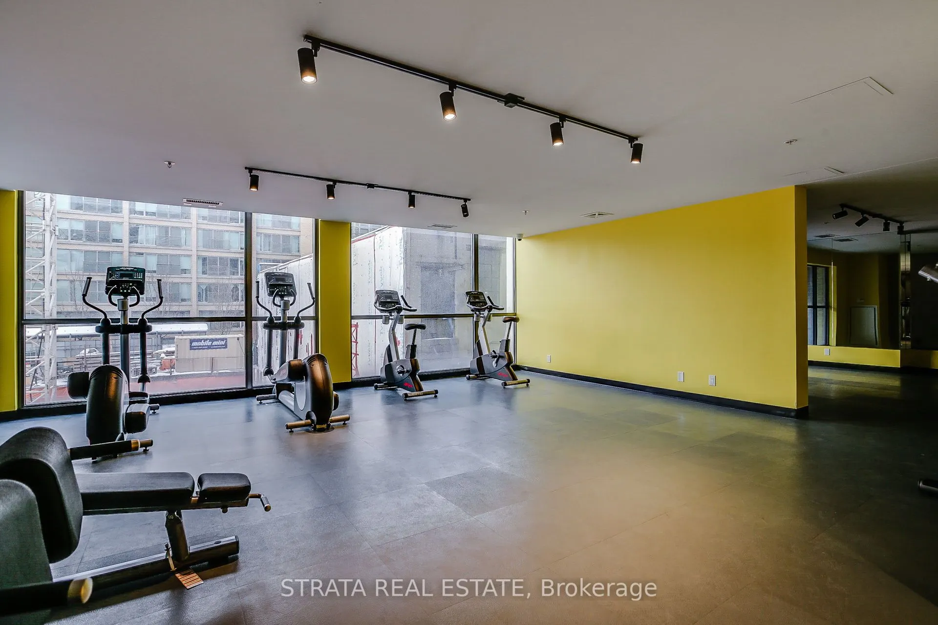 39 Brant Street, #512