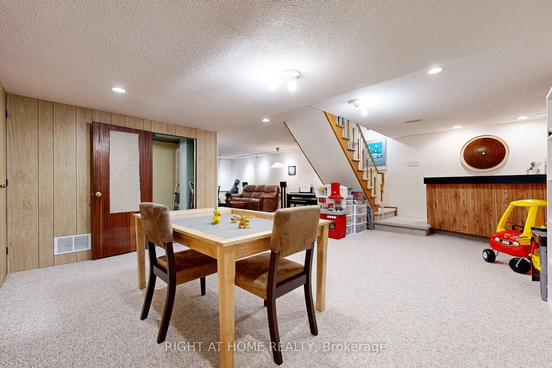 5 Robinter Drive