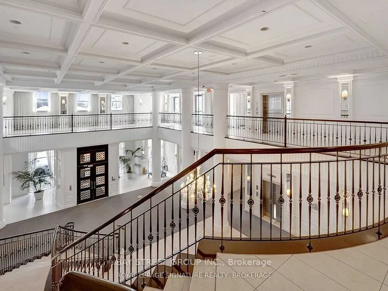 25 Greenview Avenue, #1719