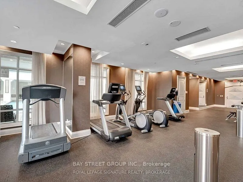25 Greenview Avenue, #1719