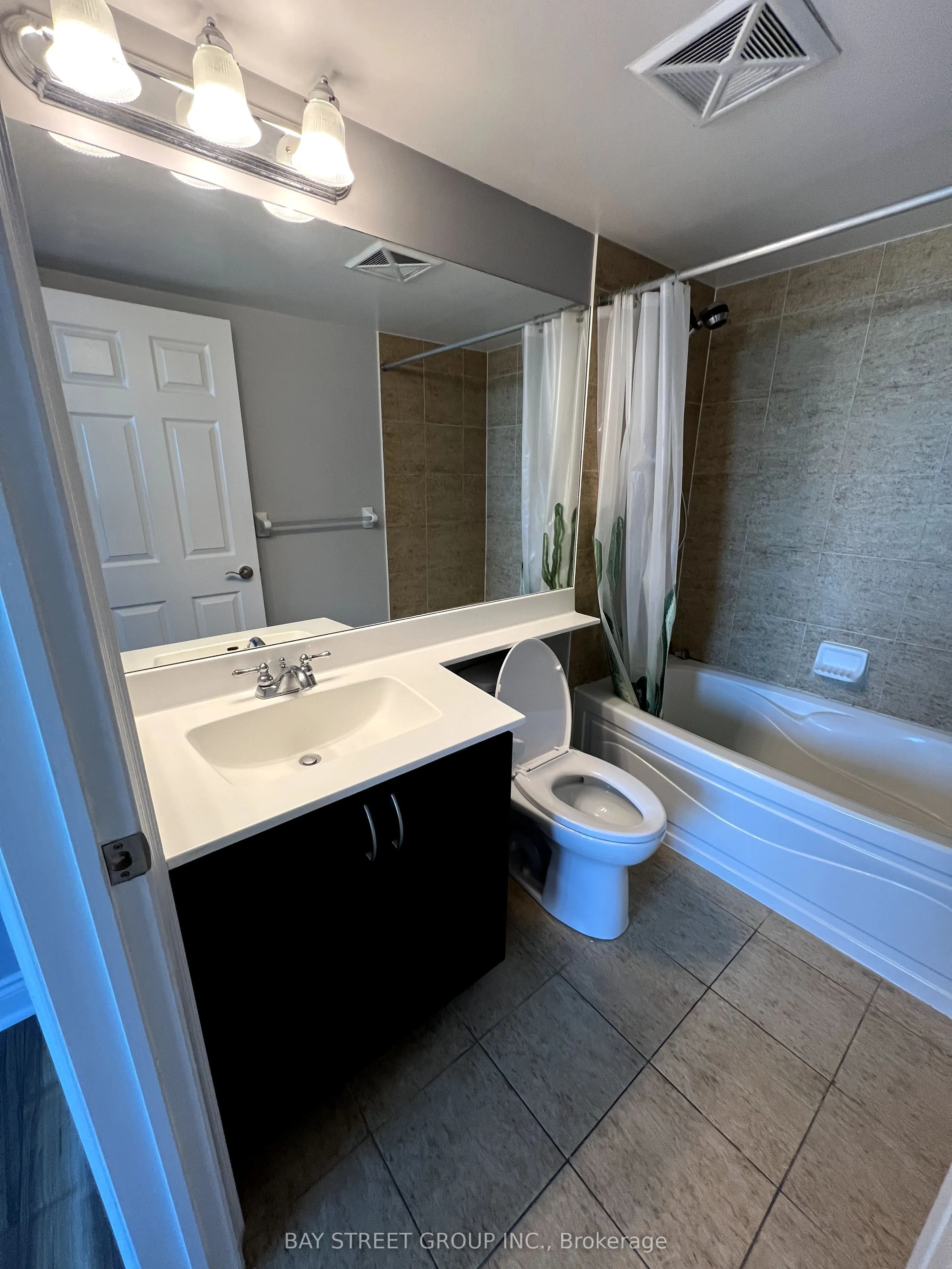 25 Greenview Avenue, #1719