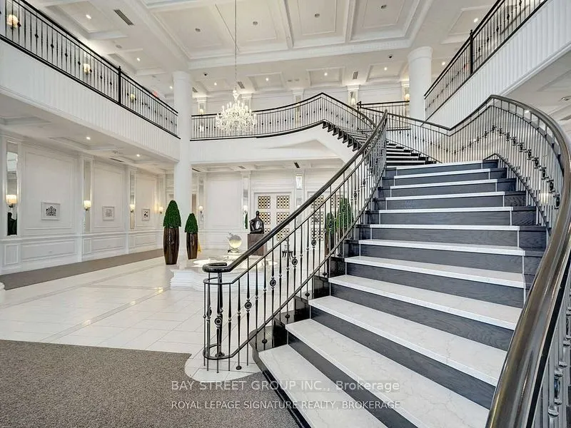 25 Greenview Avenue, #1719