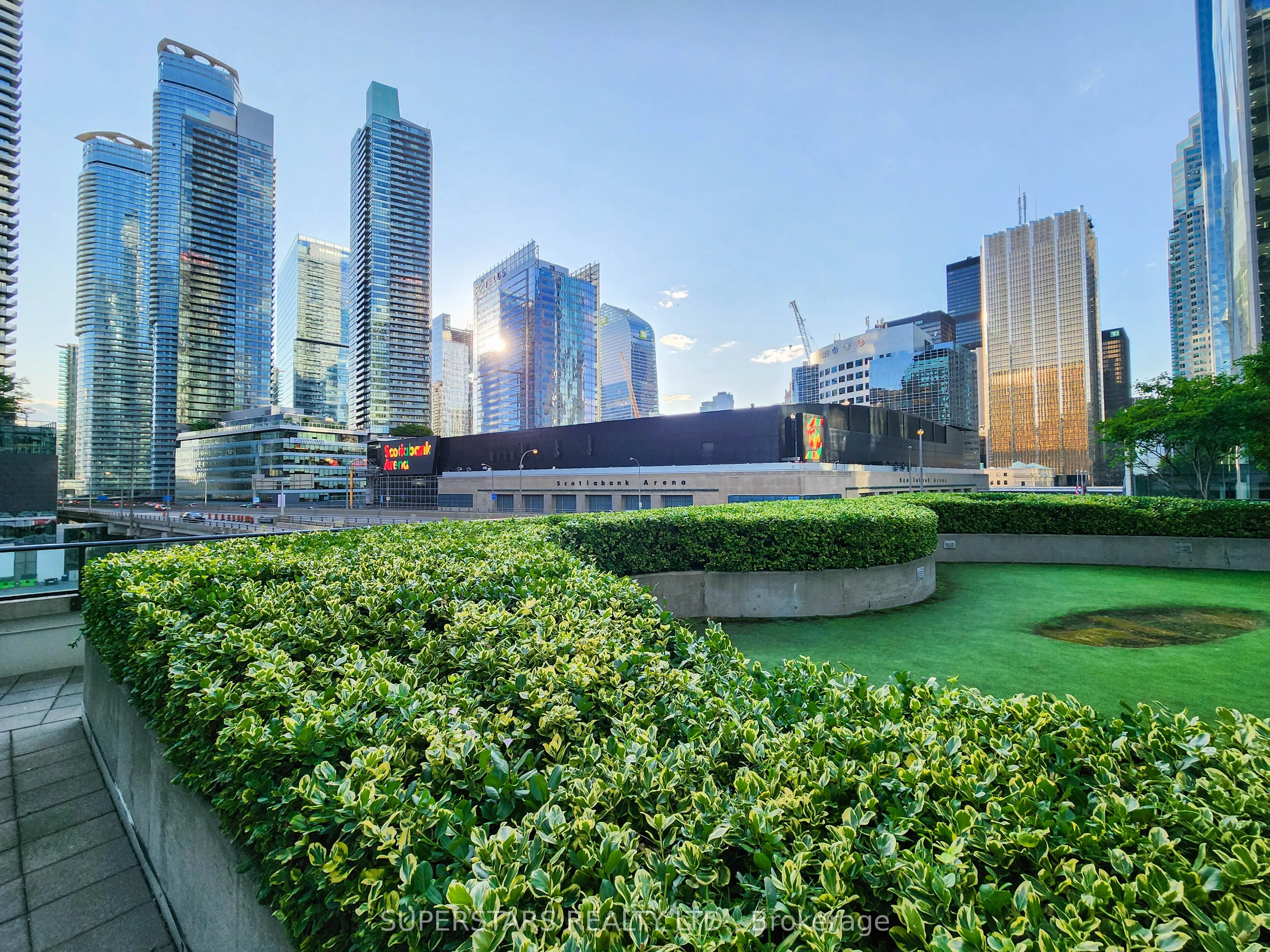 33 Bay Street, #3304