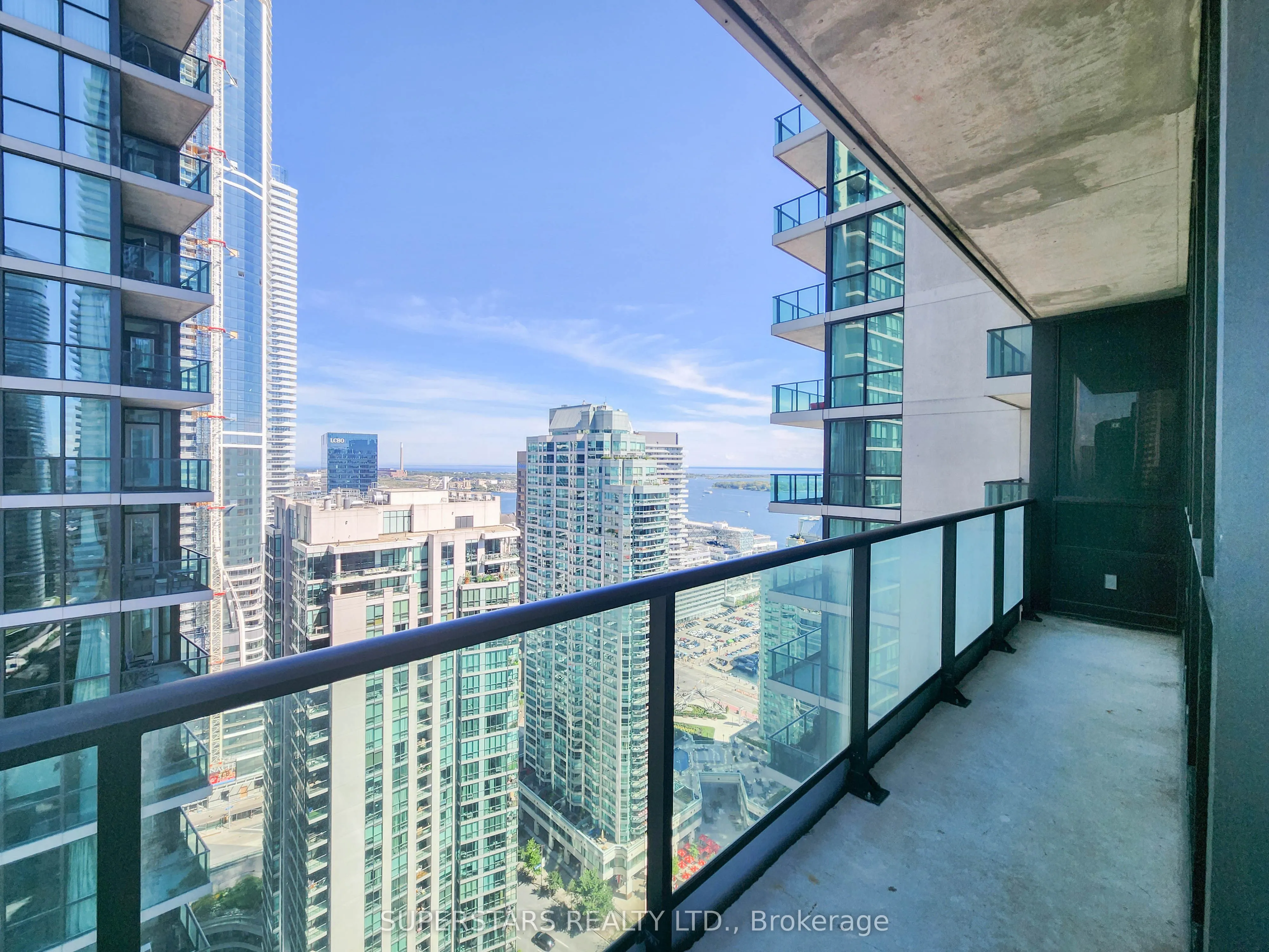 33 Bay Street, #3304