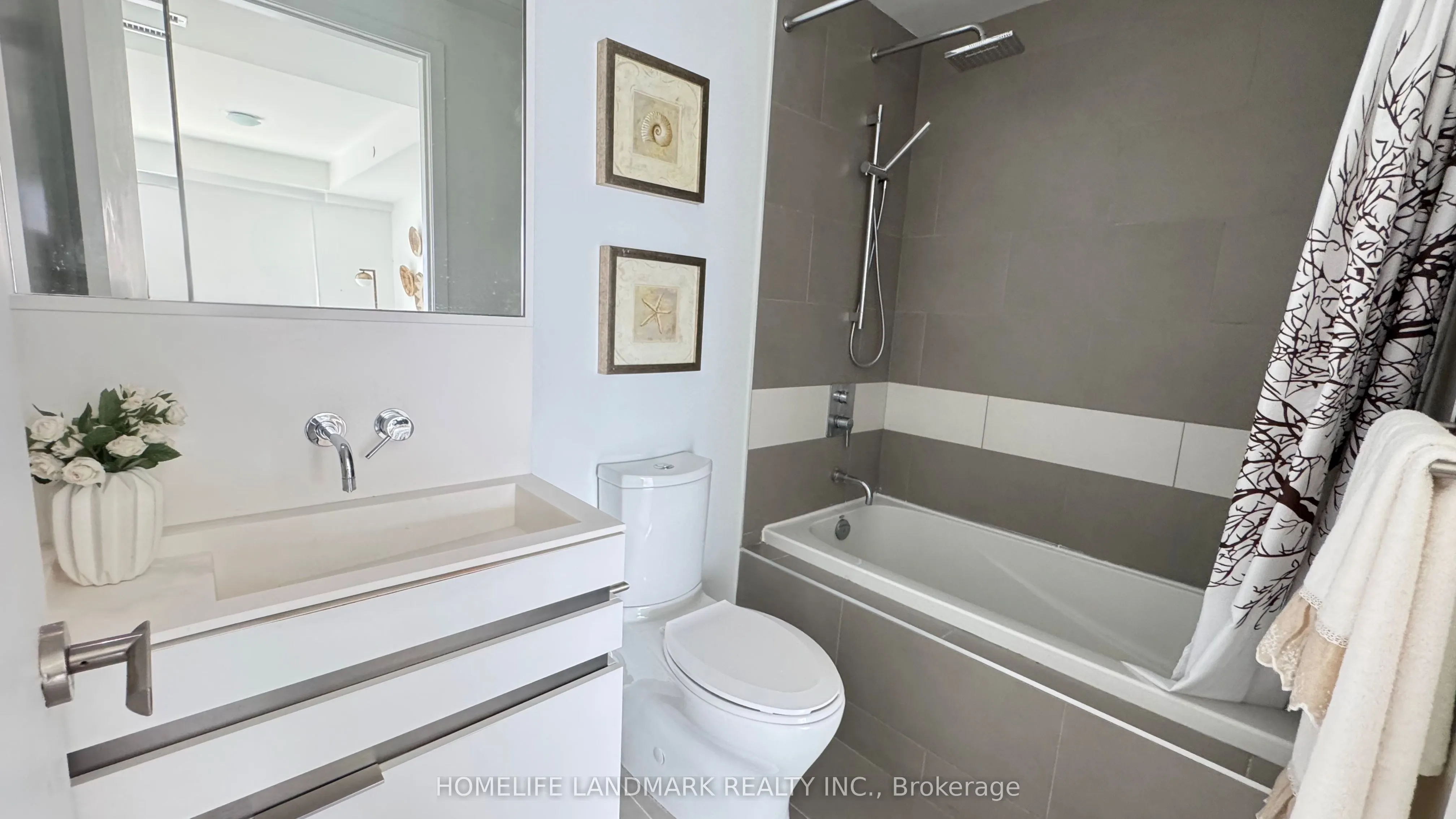 197 Yonge Street, #2808