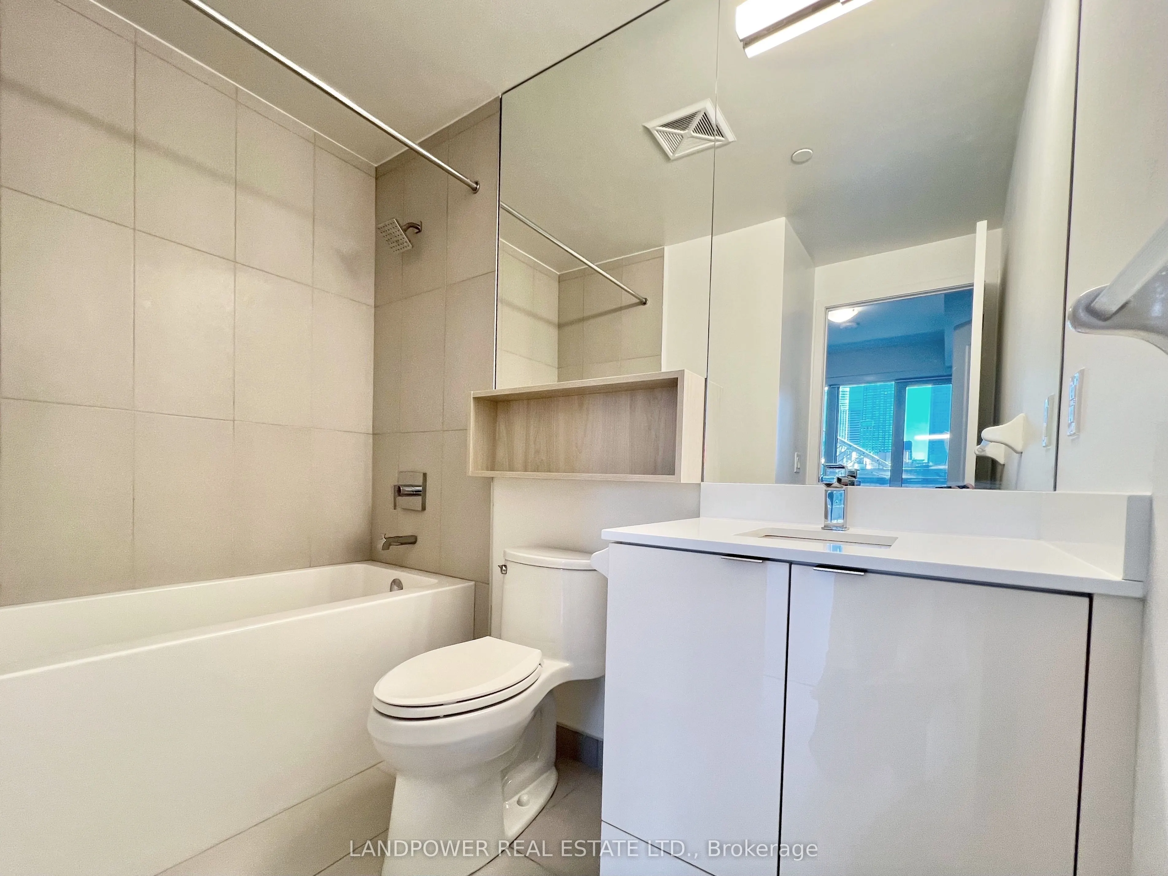 135 Lower Sherbourne Street, #662