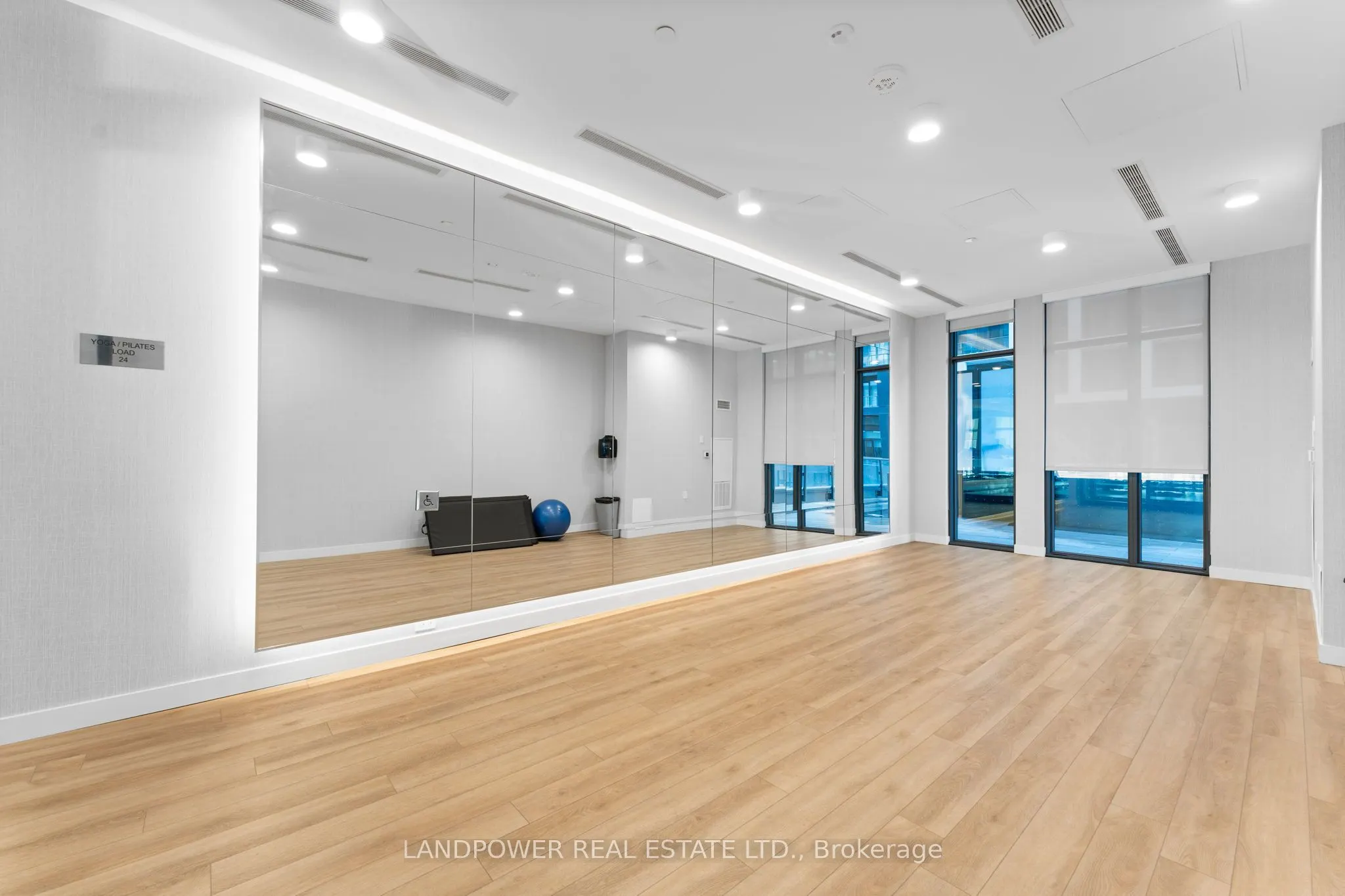 135 Lower Sherbourne Street, #662