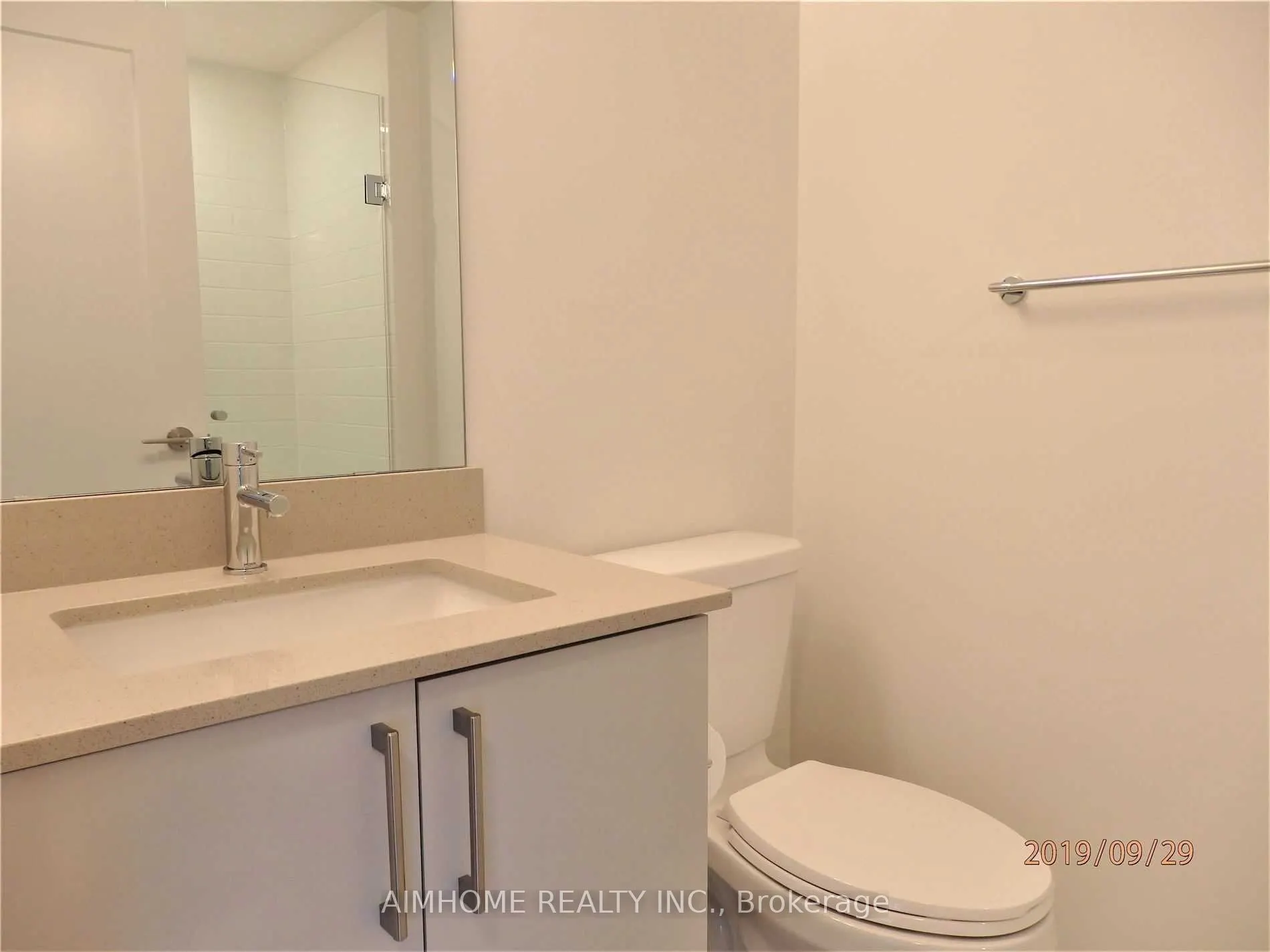 27 Bathurst Street, #1201