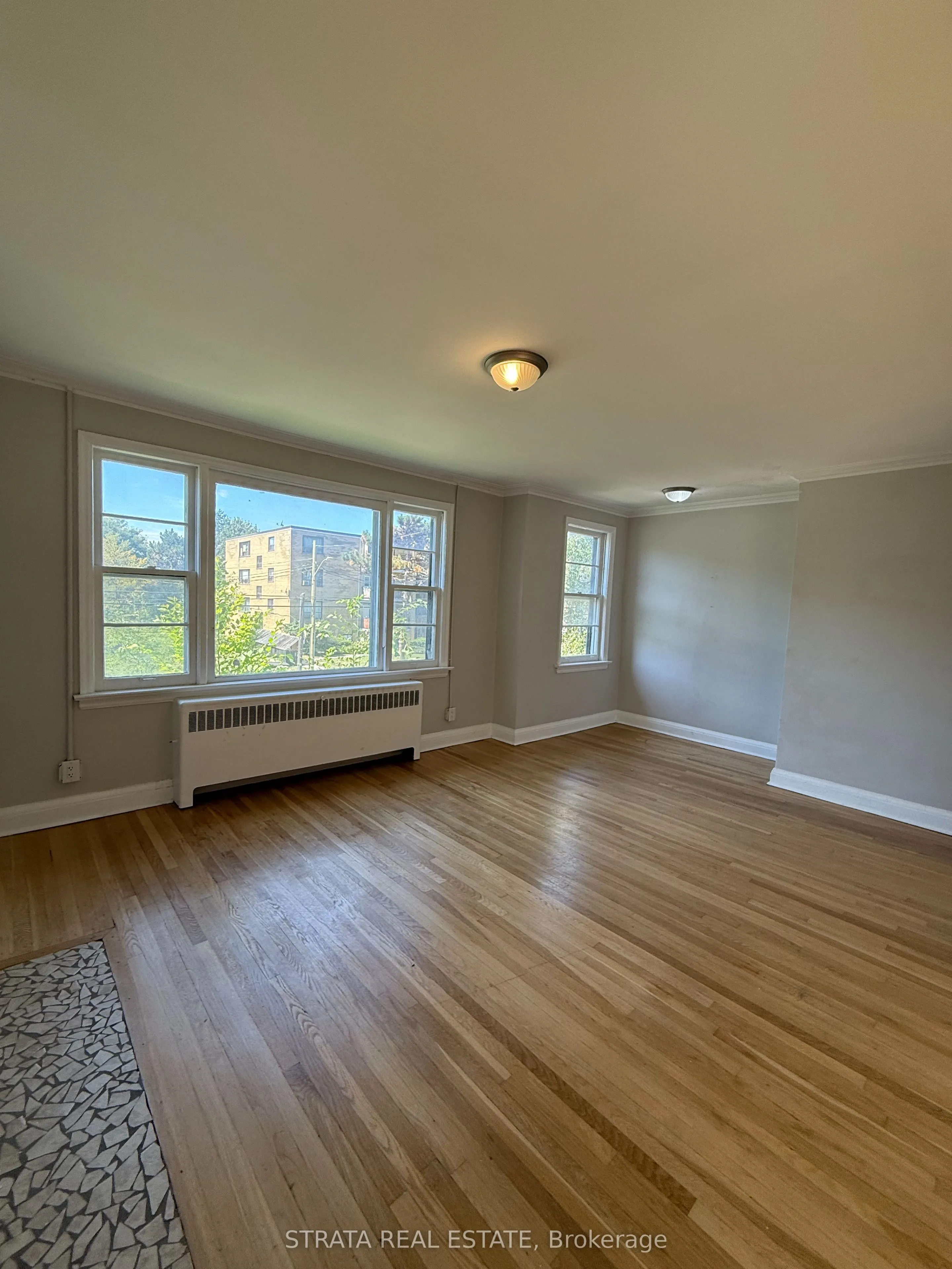 4099 Bathurst Street, #4
