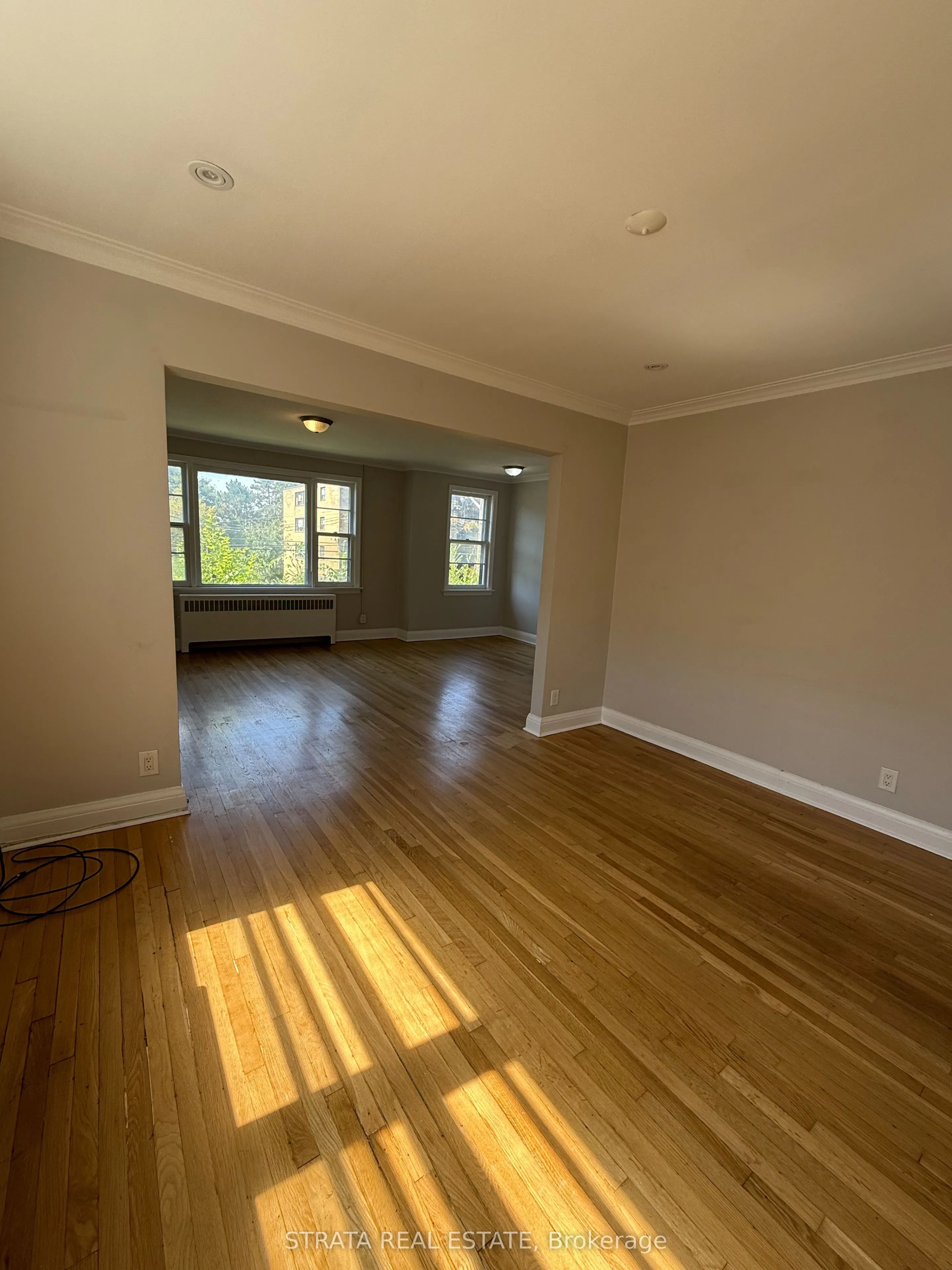 4099 Bathurst Street, #4
