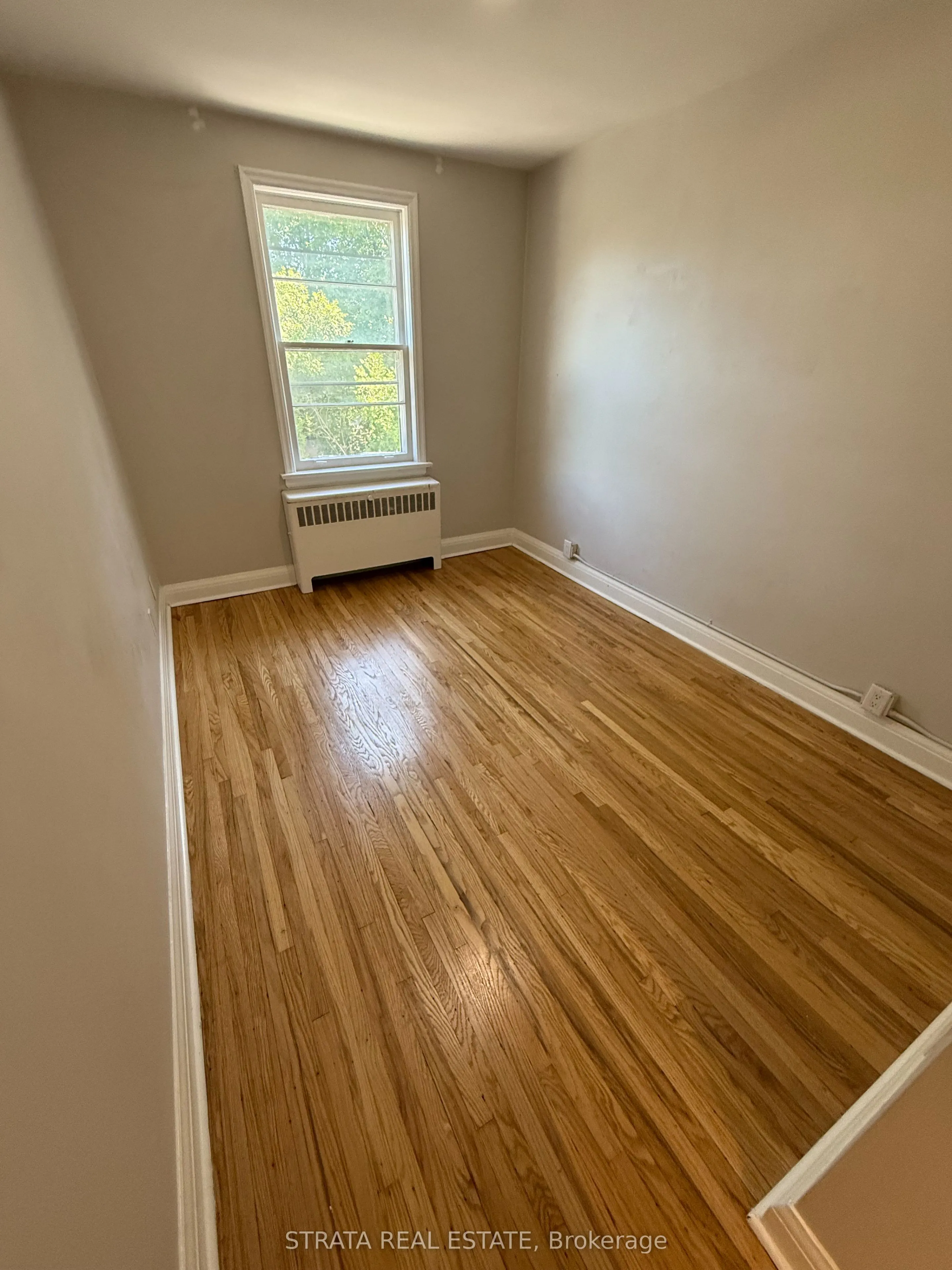4099 Bathurst Street, #4