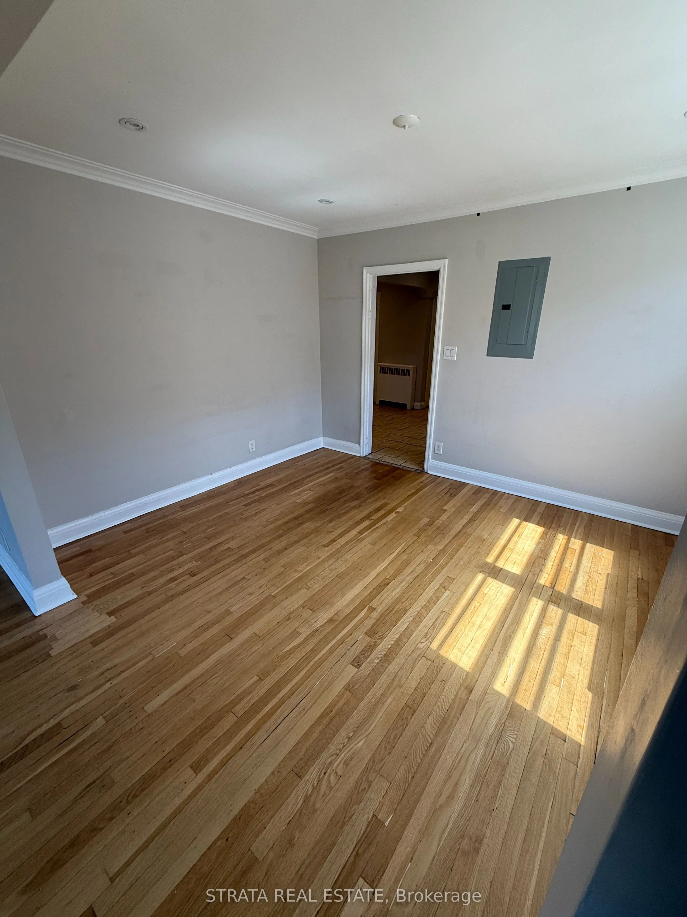 4099 Bathurst Street, #4