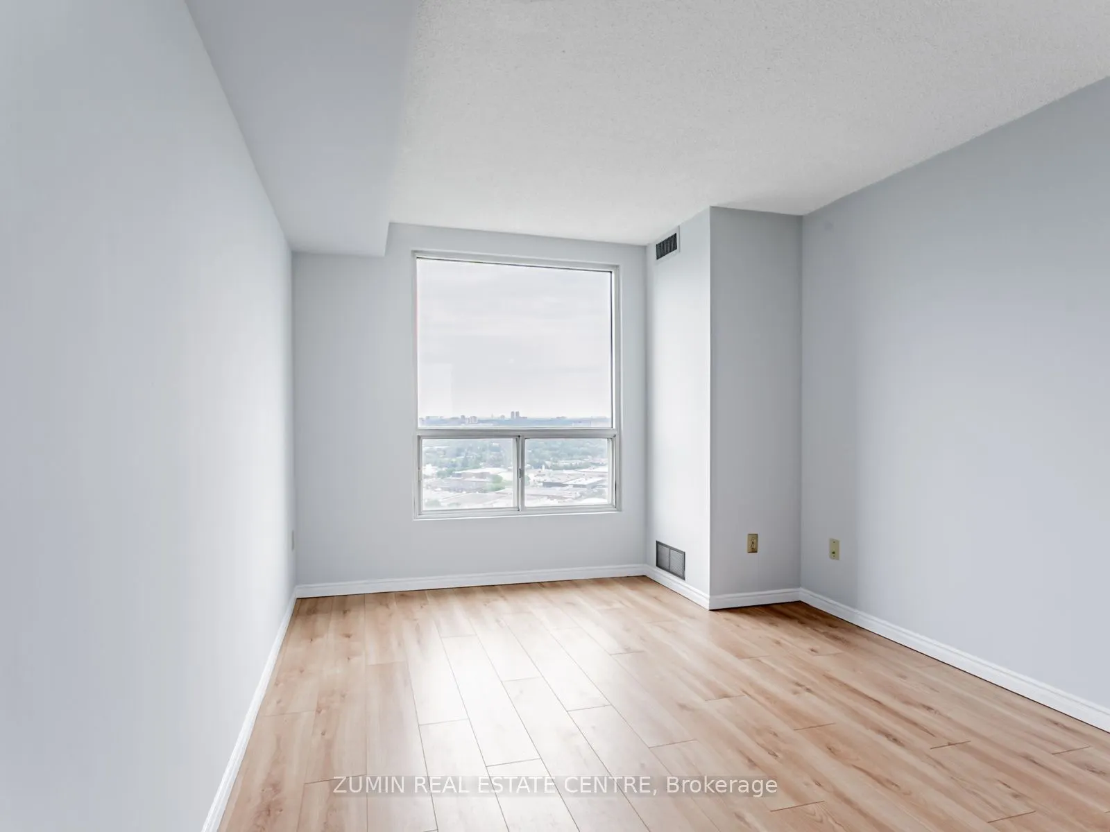 7 Concorde Place, #3312