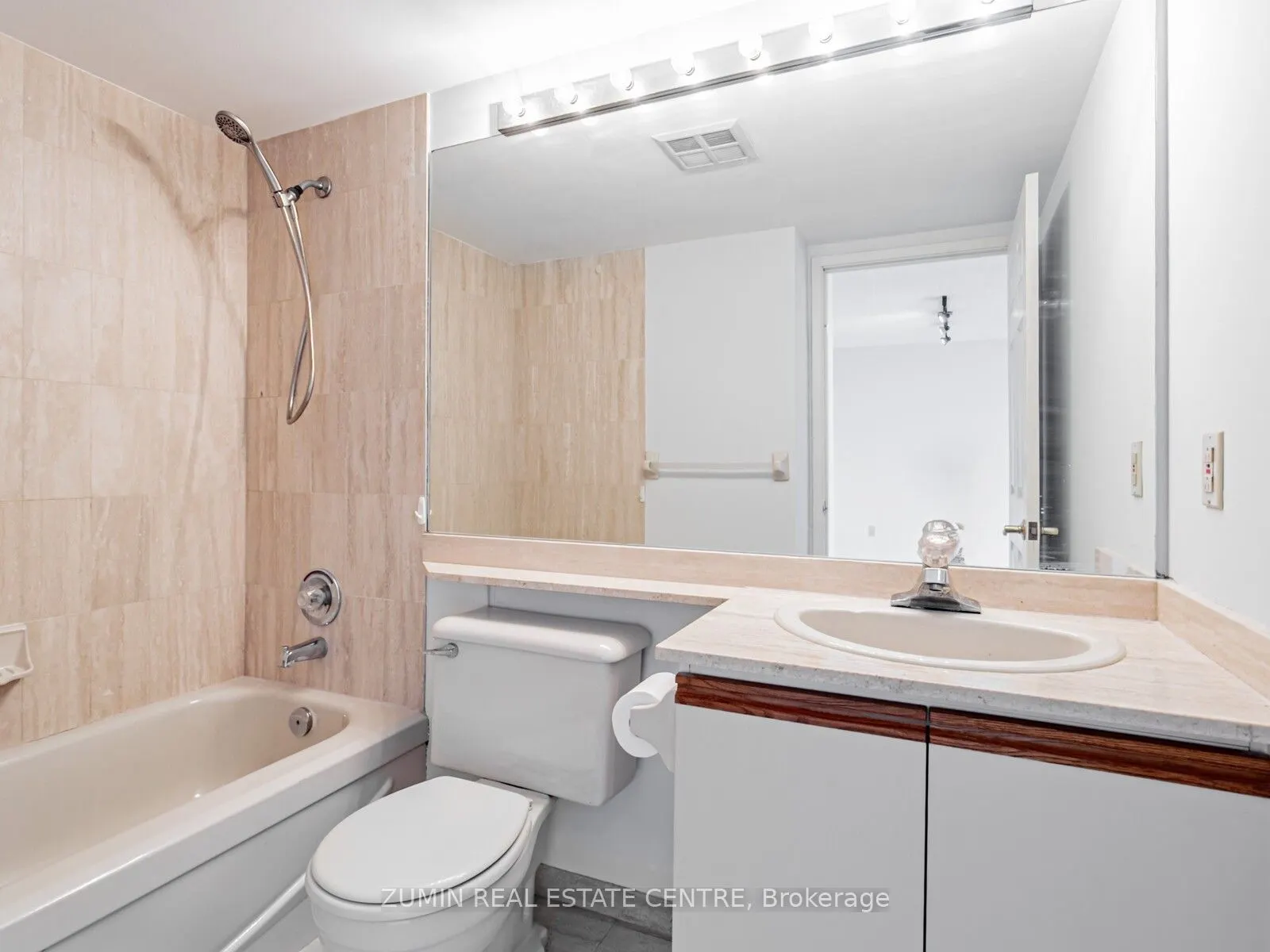7 Concorde Place, #3312