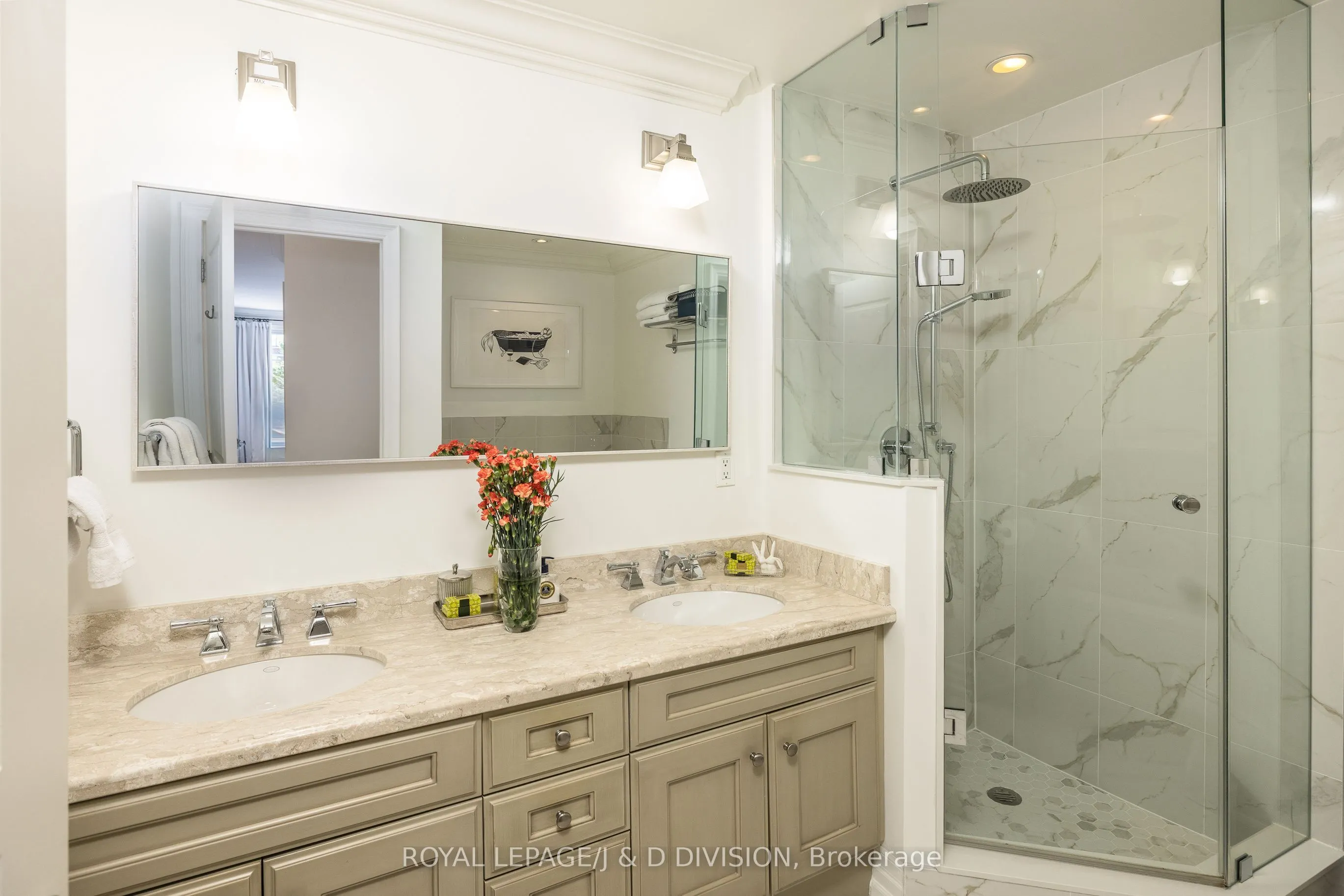 20 Burkebrook Place, #334