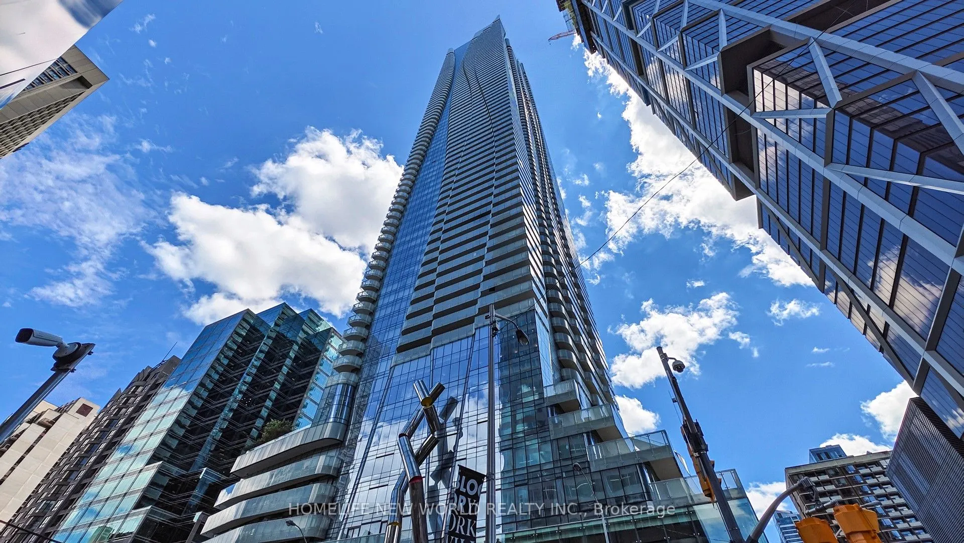 1 Bloor Street E, #2603