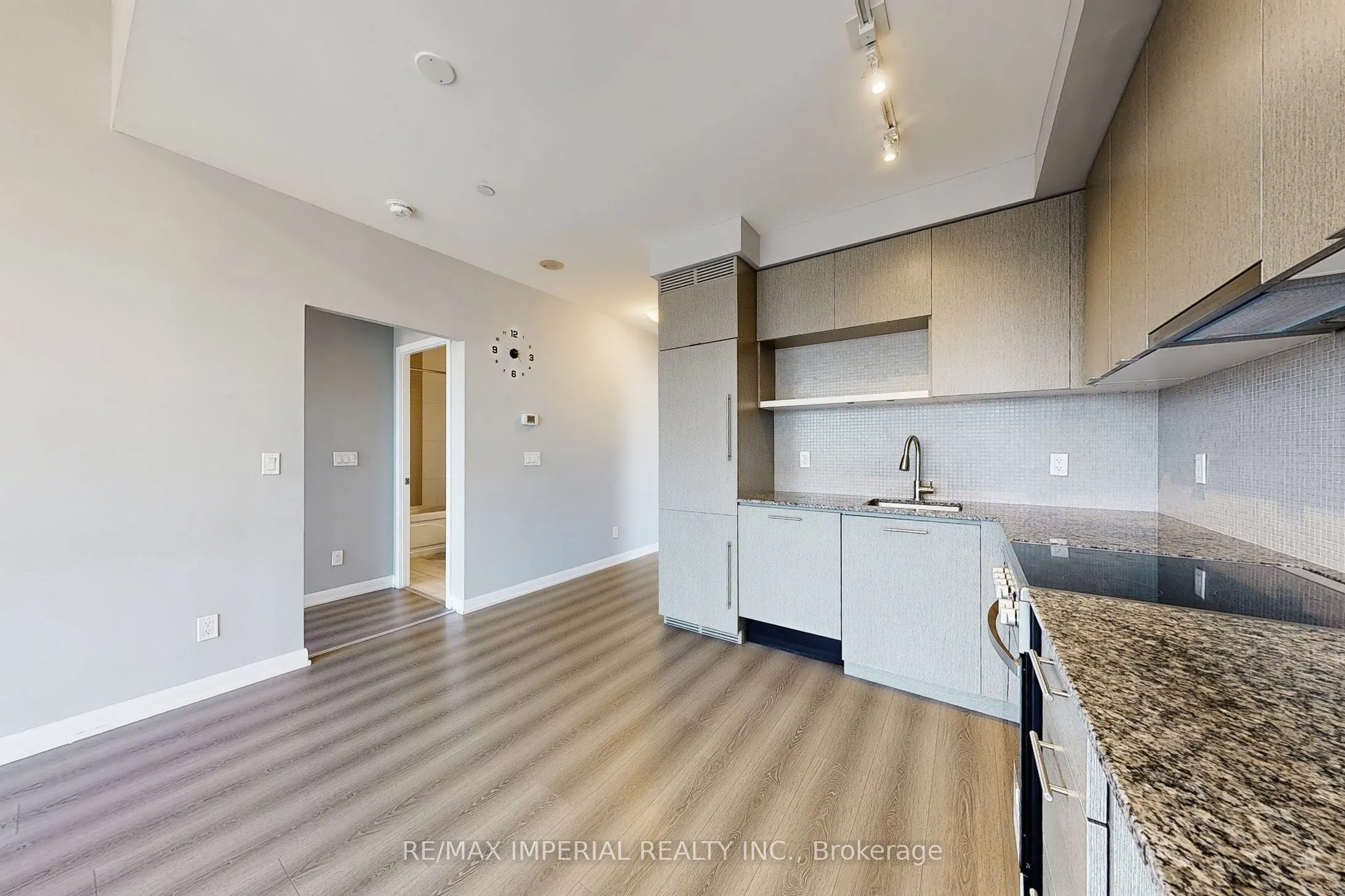435 Richmond Street W, #Ph104