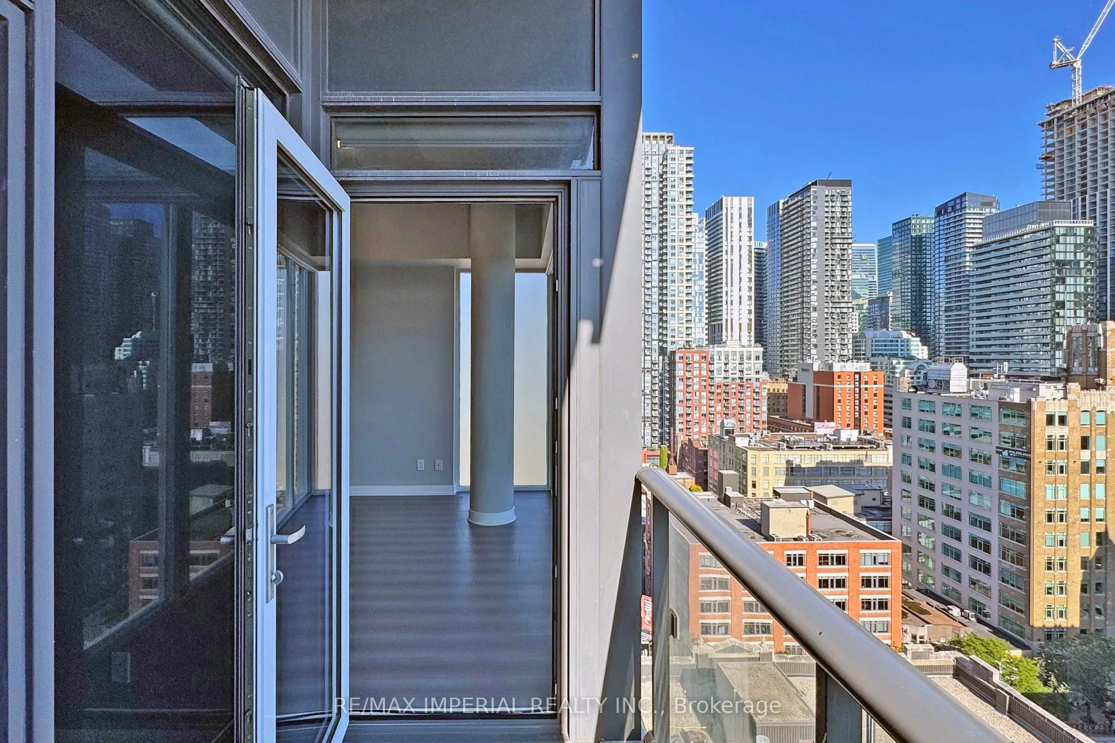 435 Richmond Street W, #Ph104