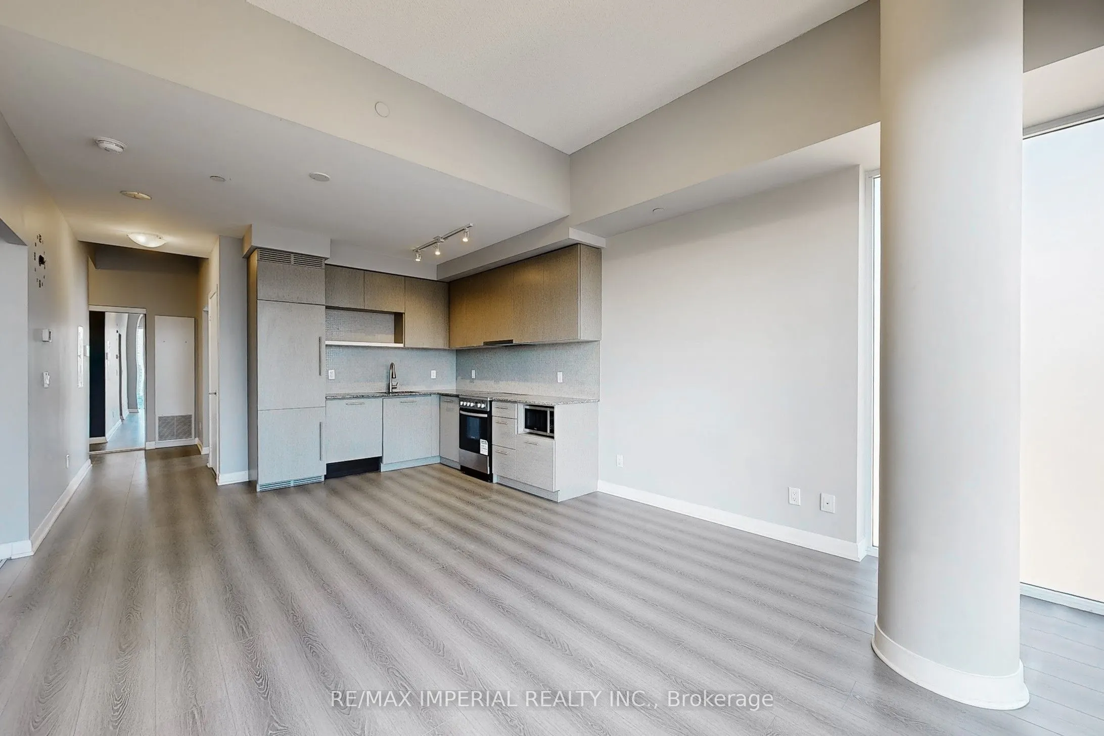 435 Richmond Street W, #Ph104
