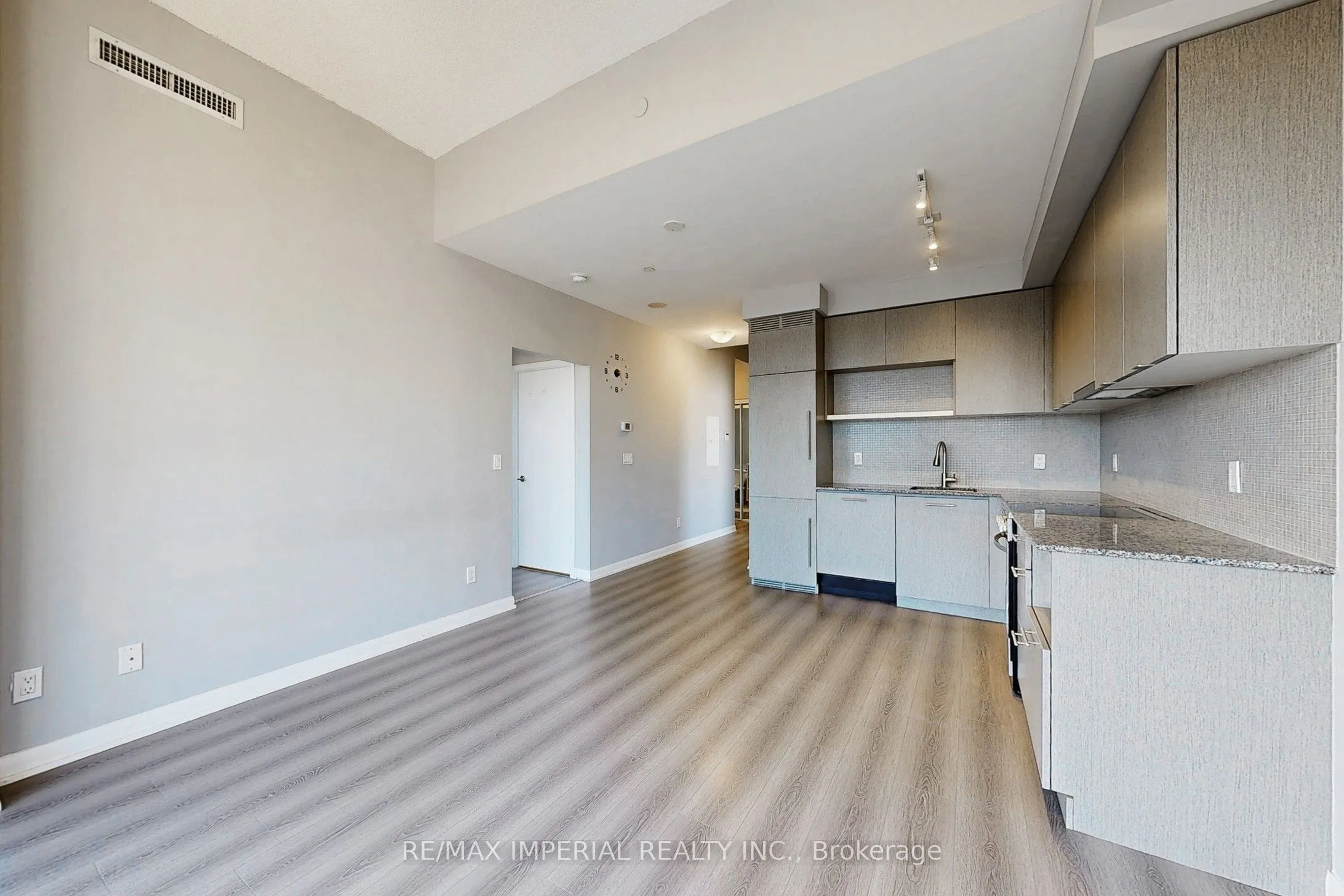 435 Richmond Street W, #Ph104