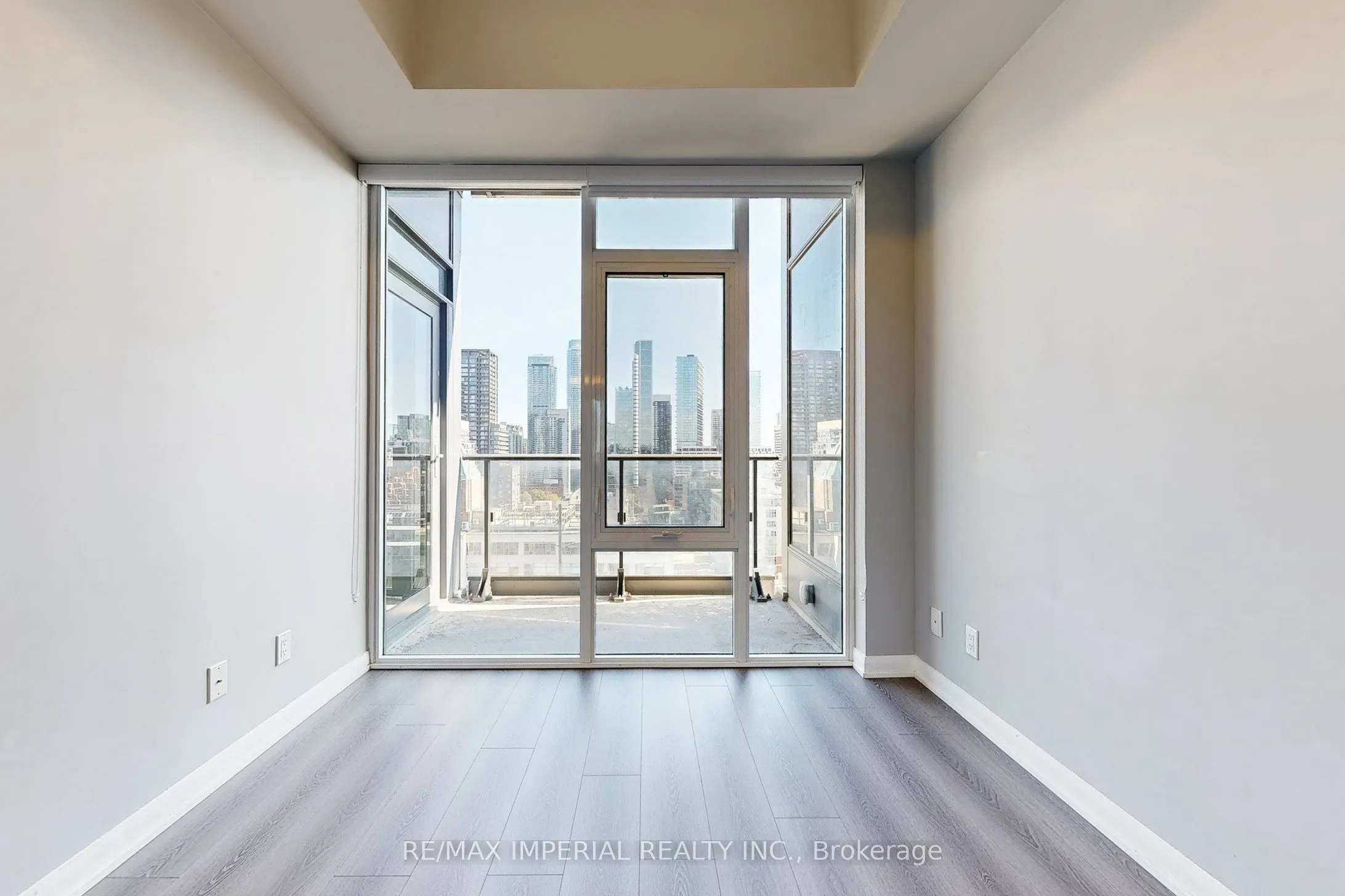 435 Richmond Street W, #Ph104