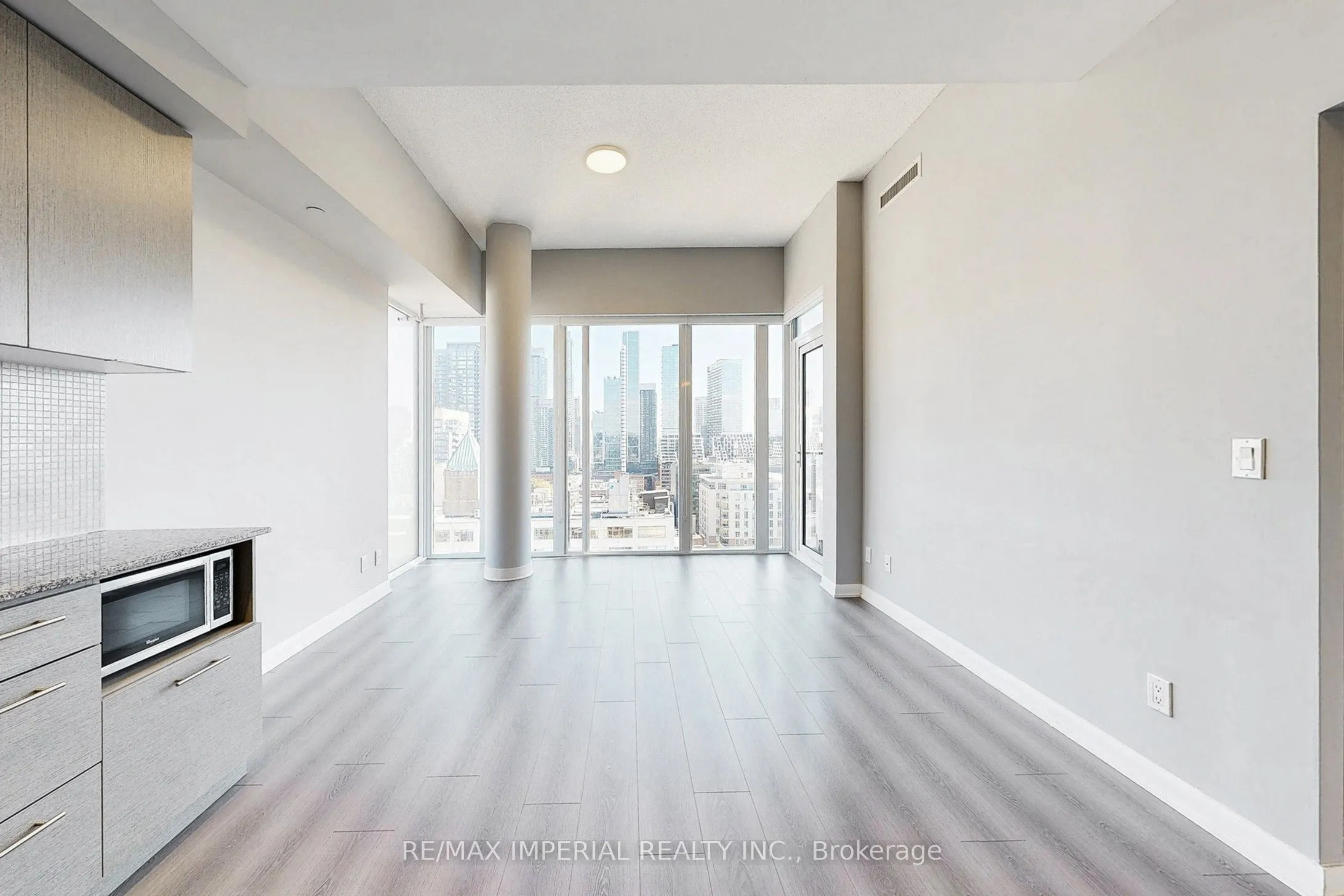435 Richmond Street W, #Ph104
