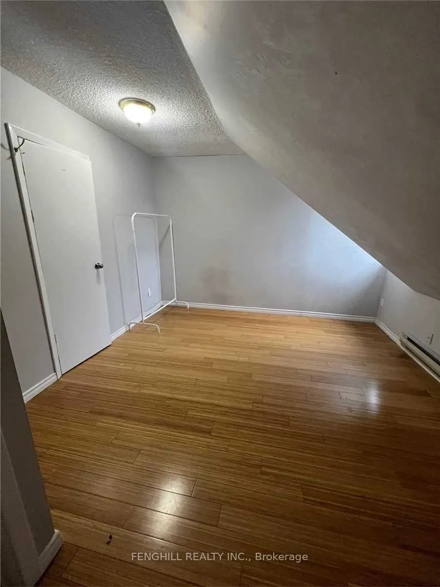 678 Bathurst Street, #2