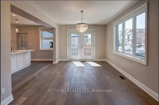892 Palmerston Avenue, #Upper