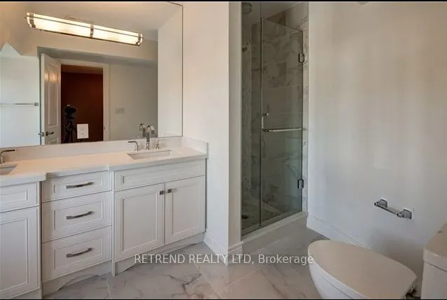 892 Palmerston Avenue, #Upper
