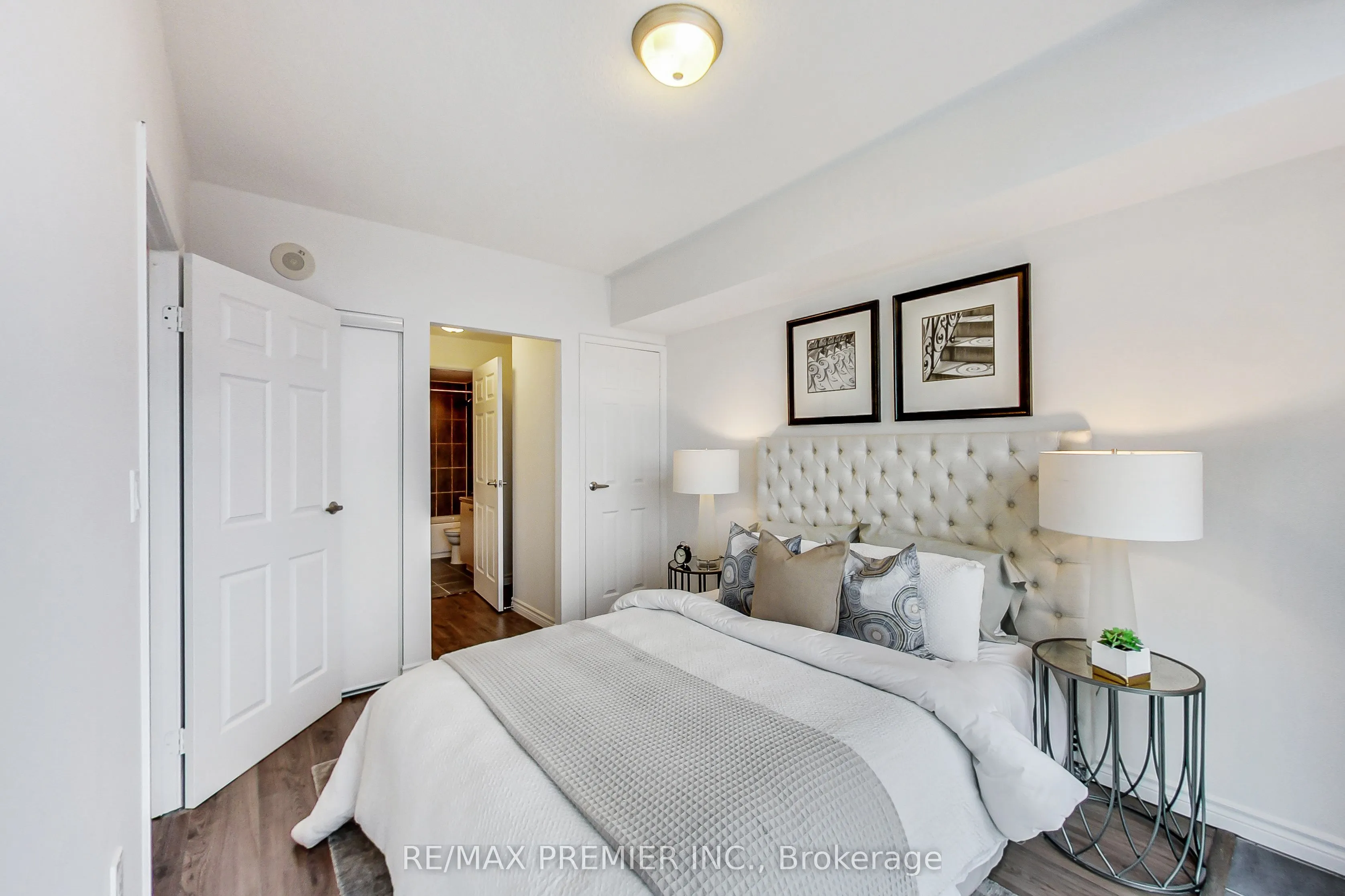 15 Maplewood Avenue, #1102