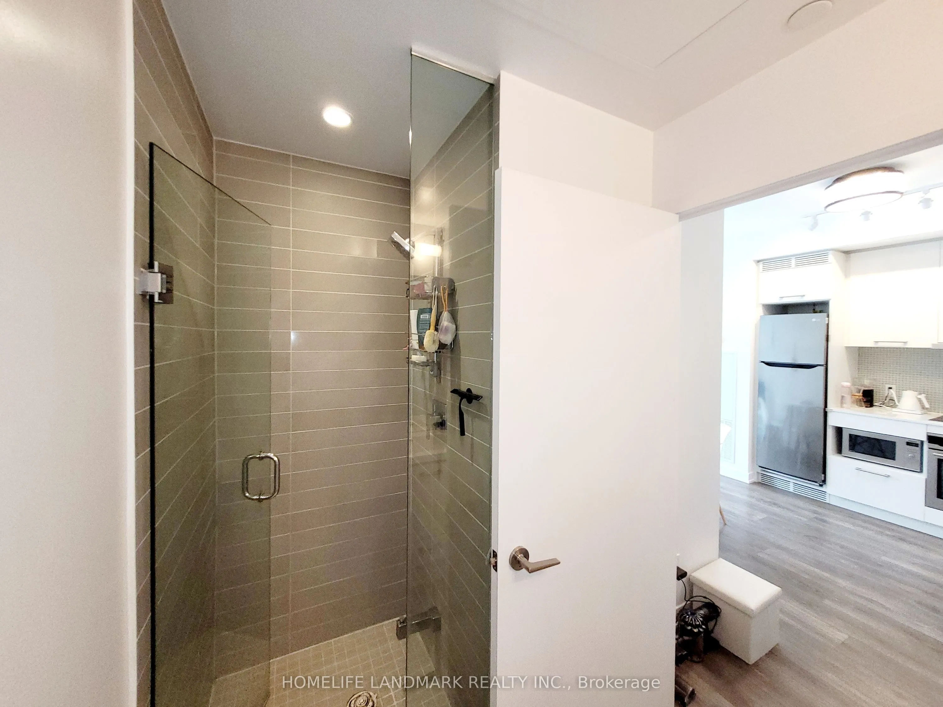 87 Peter Street, #2916
