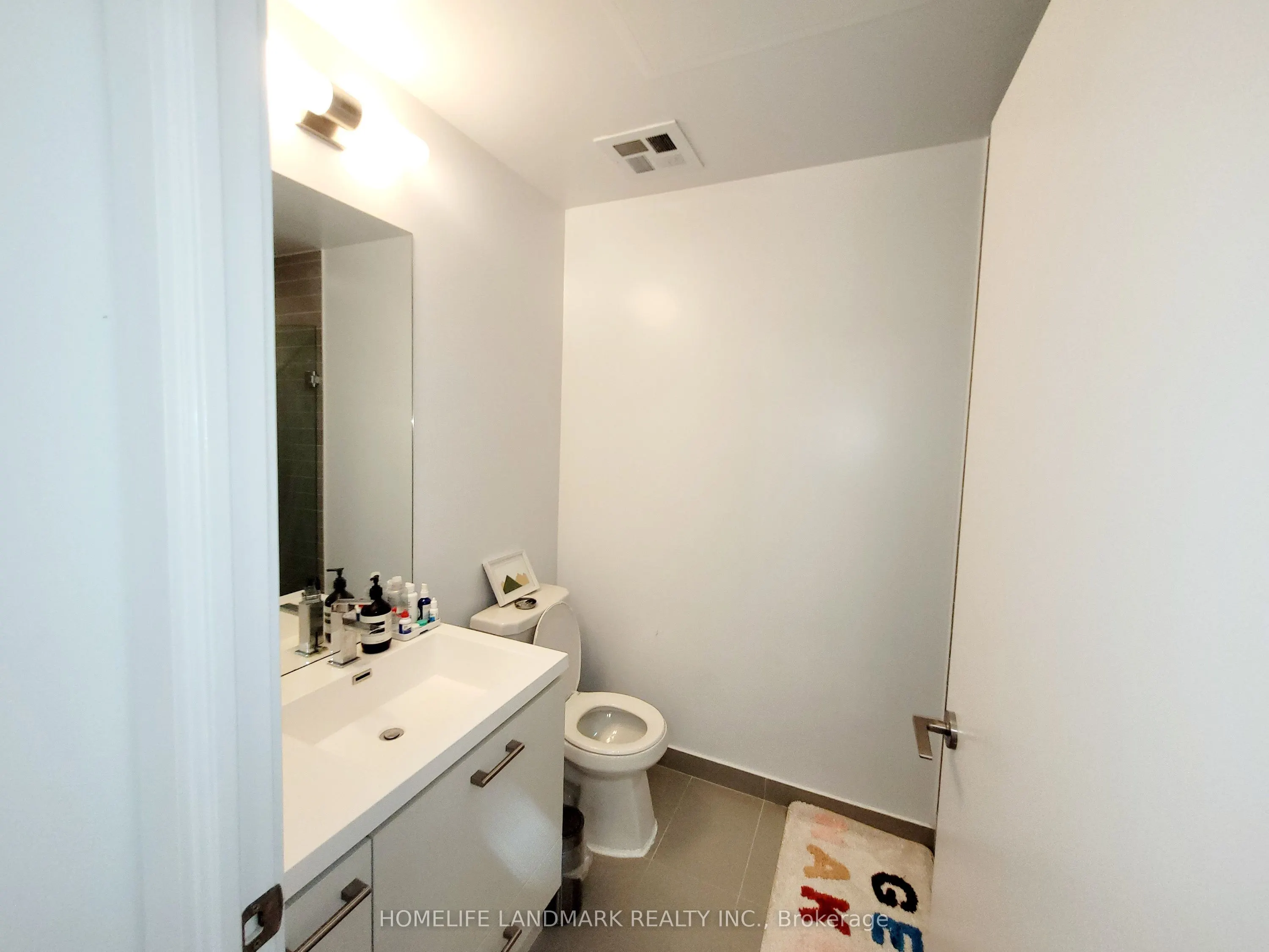 87 Peter Street, #2916