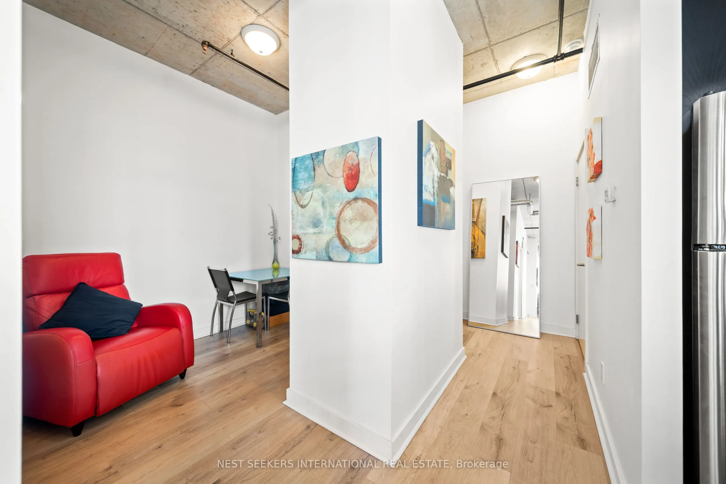 10 Wellesley Place, #302