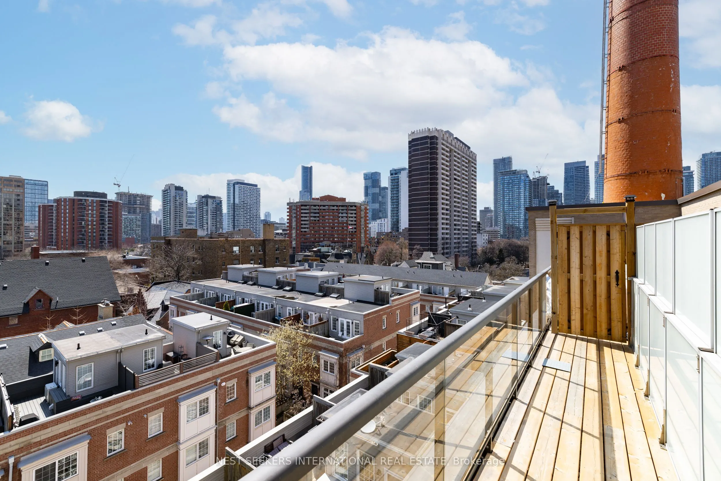 10 Wellesley Place, #302