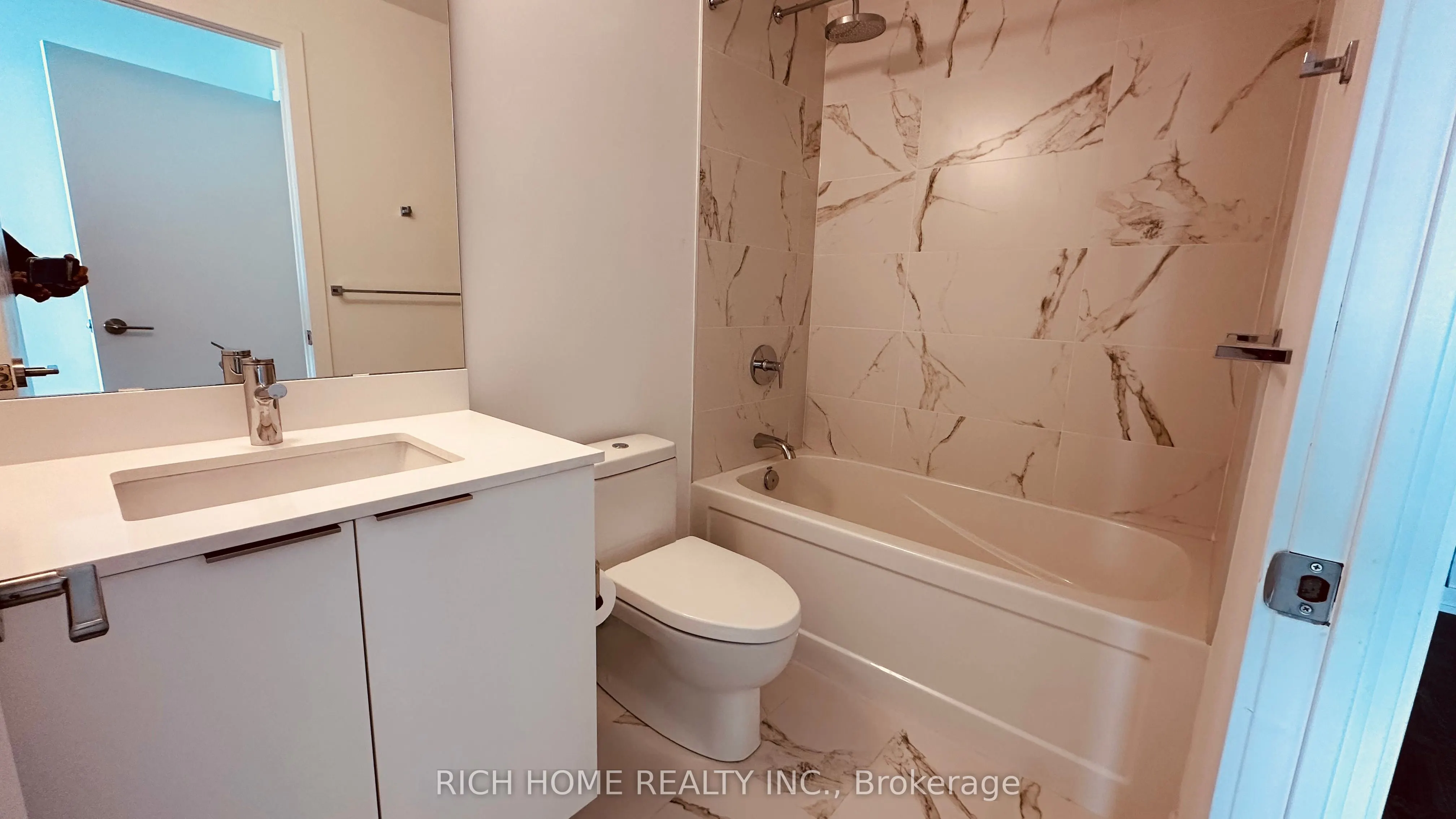 8 Olympic Garden Drive, #2504