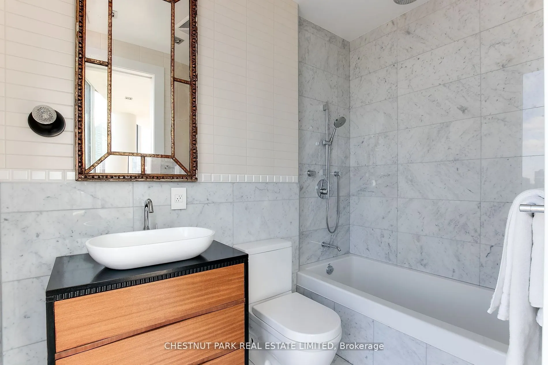 1 Market Street, #3302