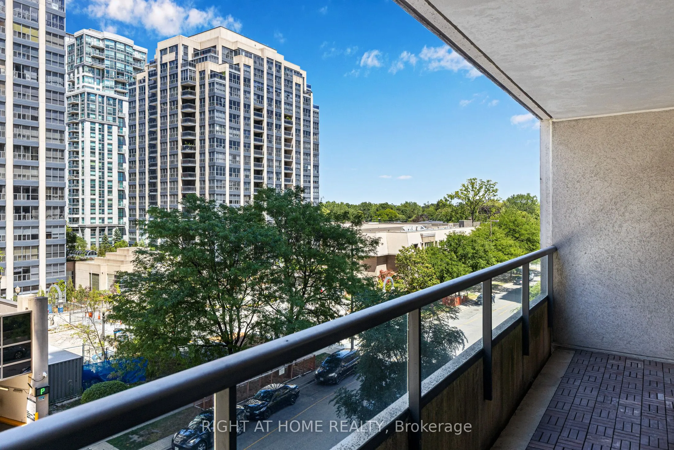 23 Hollywood Avenue, #503