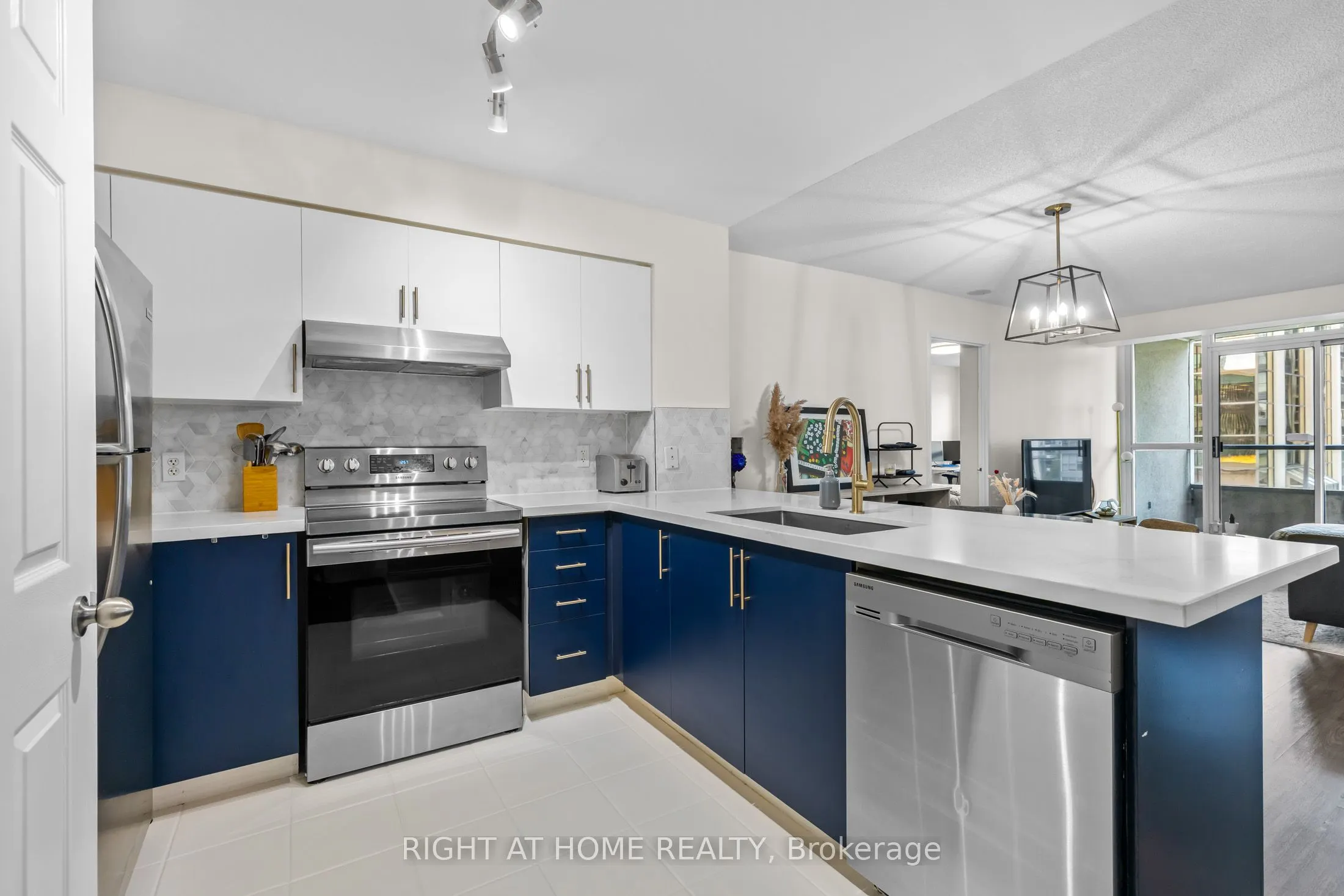 23 Hollywood Avenue, #503